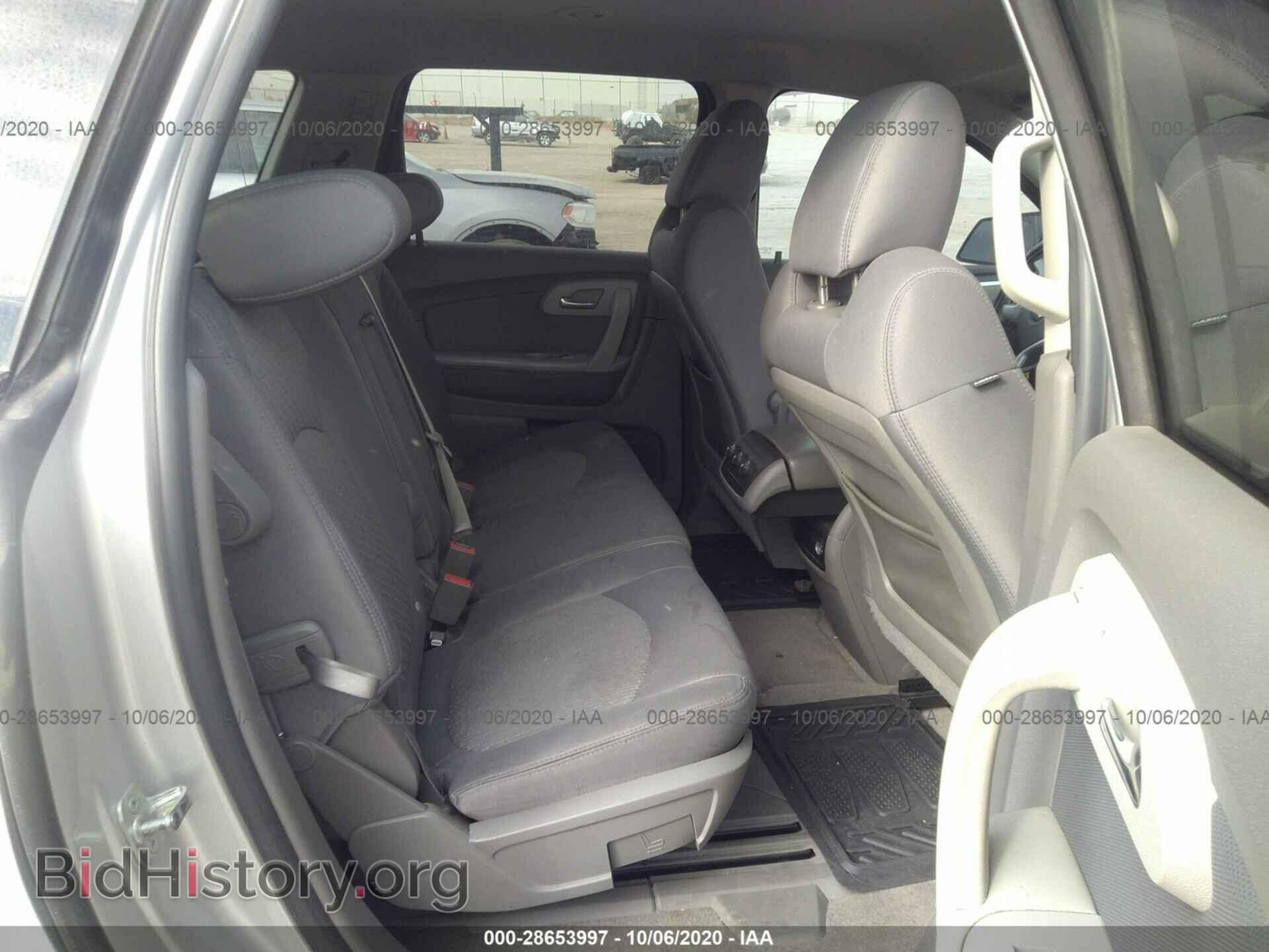 2011 CHEVROLET TRAVERSE - VIN: 1GNKREED4BJ187335 - Фото 8