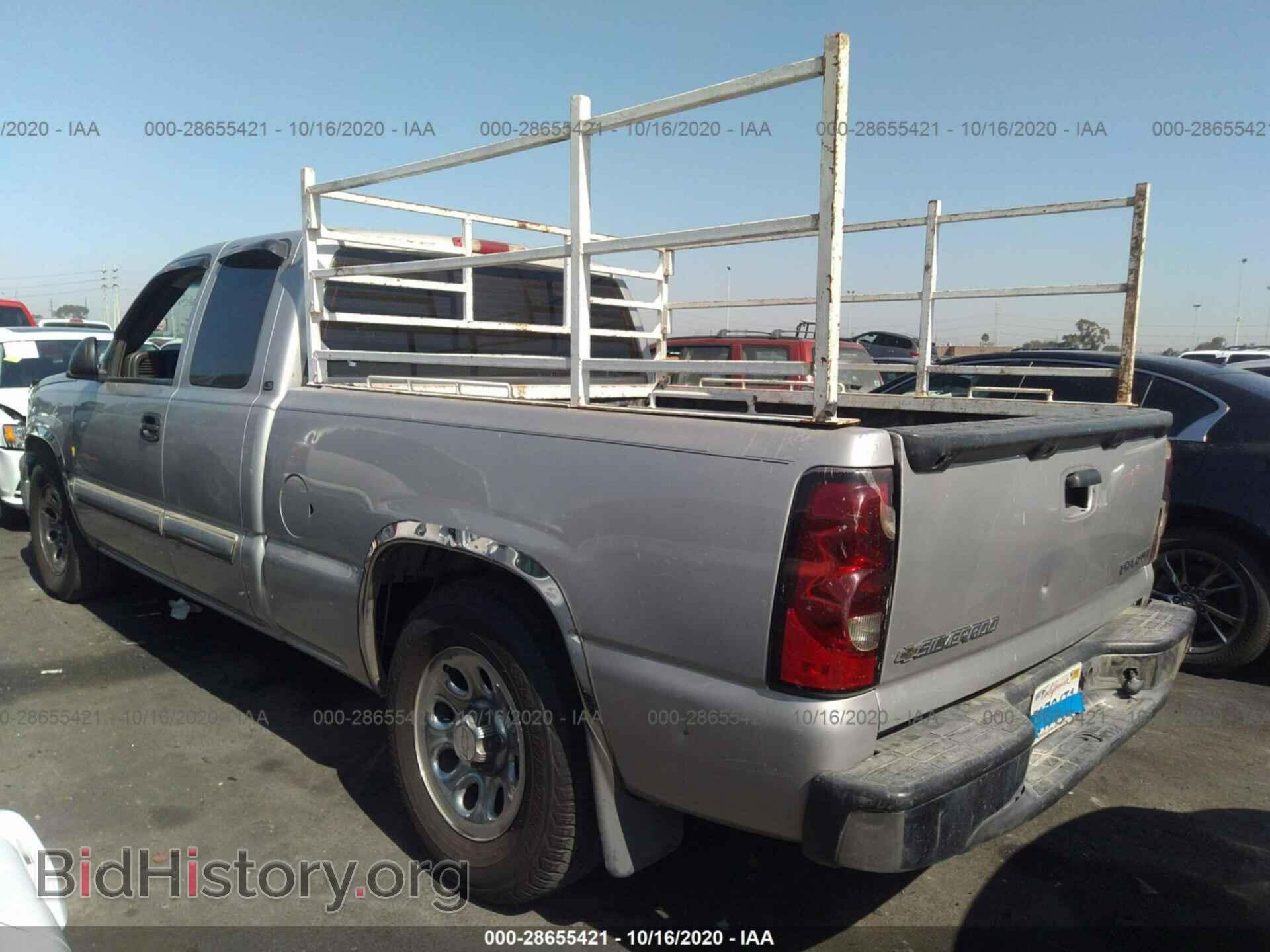 2005 CHEVROLET SILVERADO 1500 - VIN: 2GCEC19VX51352984 - Фото 3