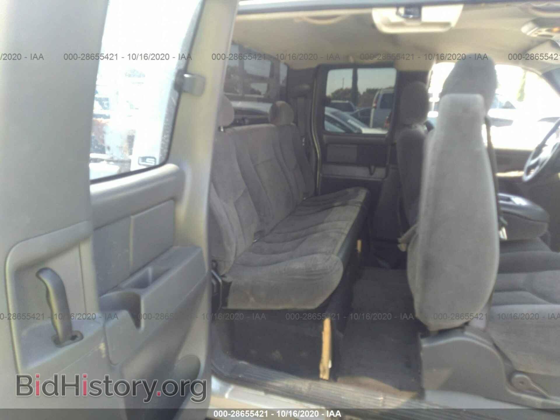 2005 CHEVROLET SILVERADO 1500 - VIN: 2GCEC19VX51352984 - Фото 8