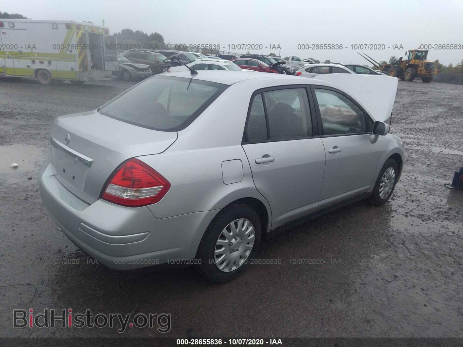 2011 NISSAN VERSA - VIN: 3N1BC1AP1BL460360 - Фото 4