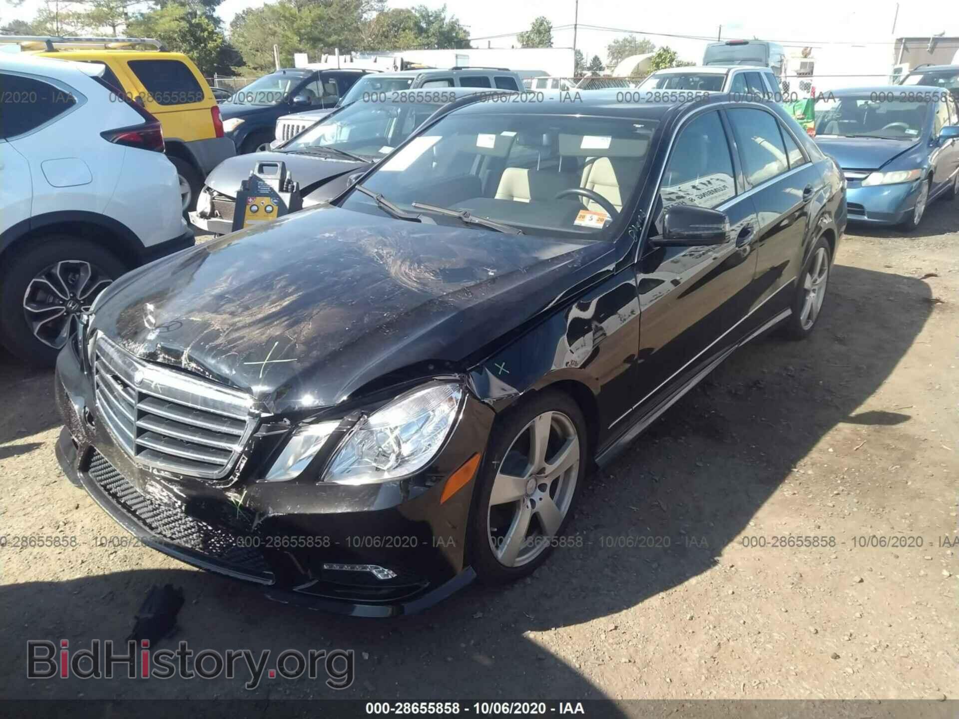 2011 MERCEDES-BENZ E-CLASS - VIN: WDDHF8HB6BA449367 - Фото 2