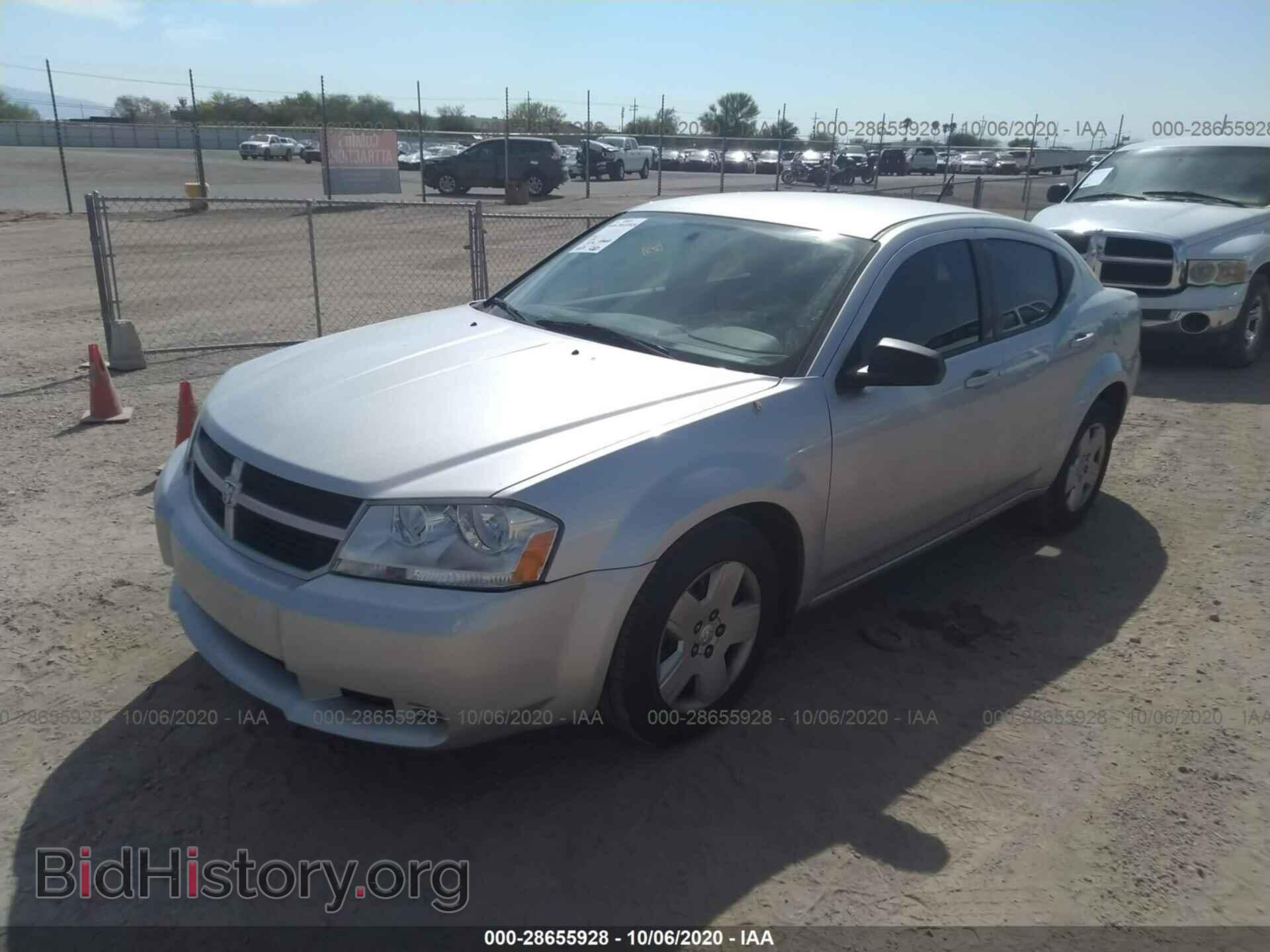 2010 DODGE AVENGER - VIN: 1B3CC4FB0AN221608 - Фото 2
