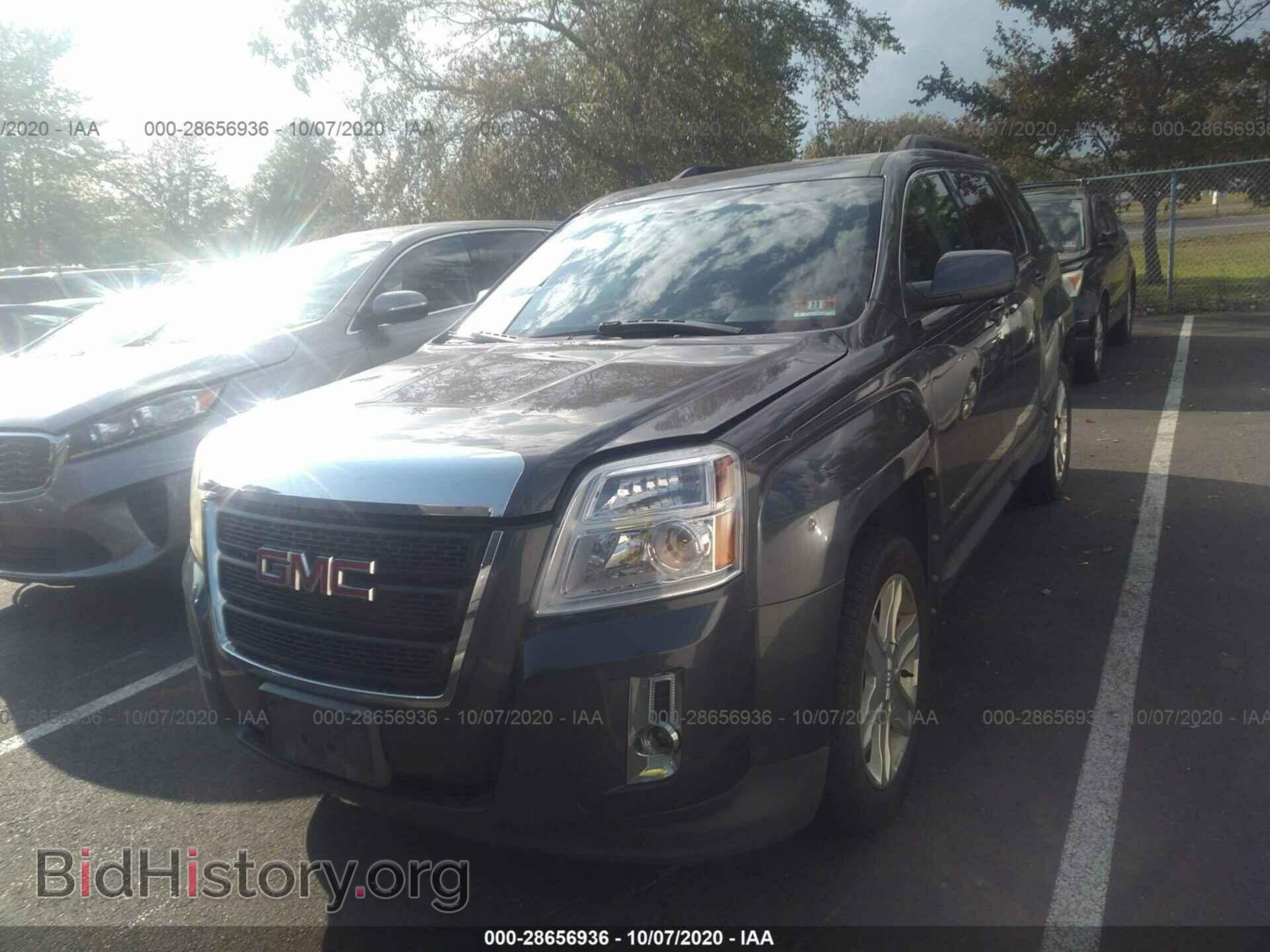 2010 GMC TERRAIN - VIN: 2CTFLDEY0A6233316 - Photo 2