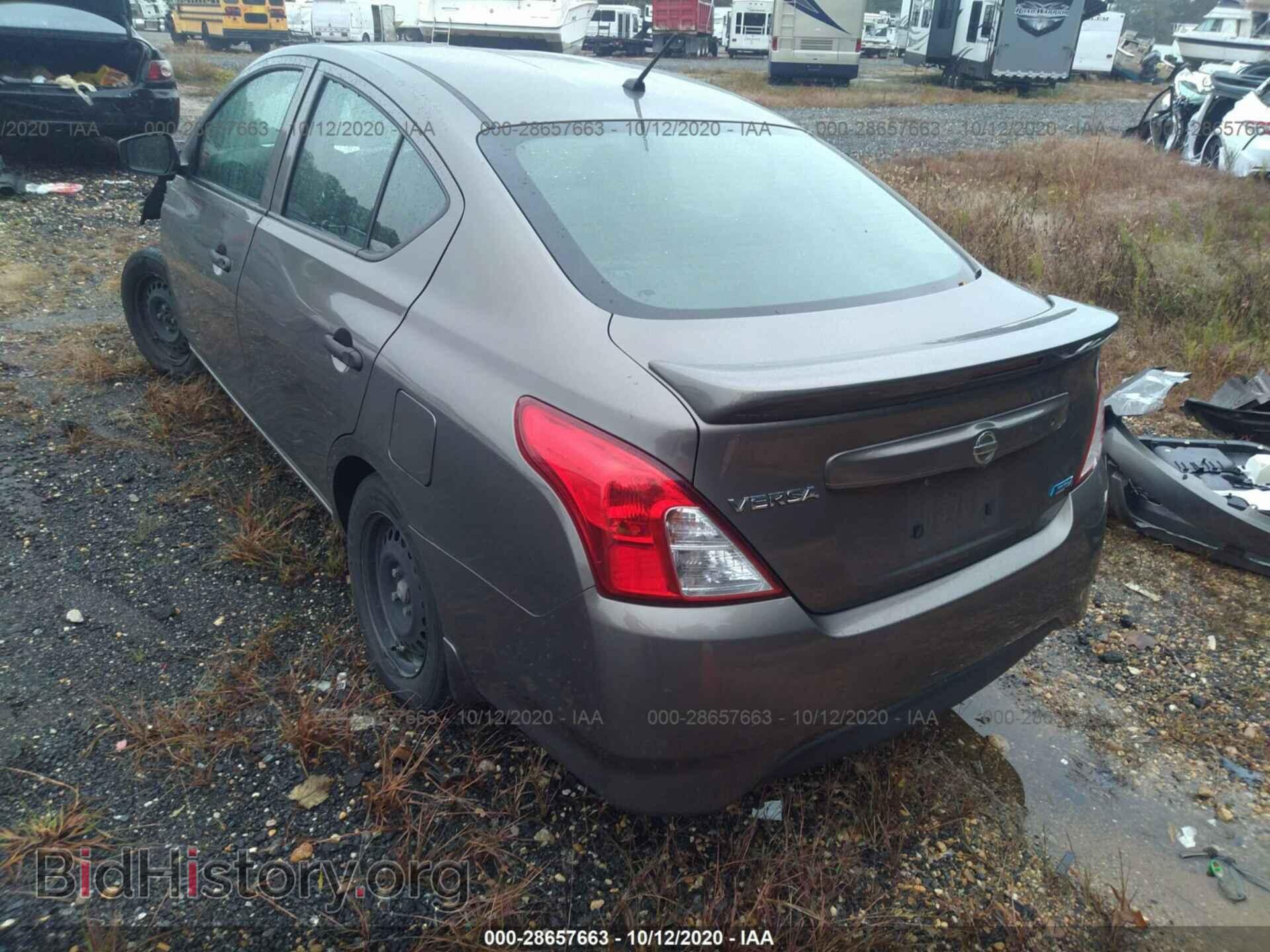 2016 NISSAN VERSA - VIN: 3N1CN7AP1GL890642 - Фото 3