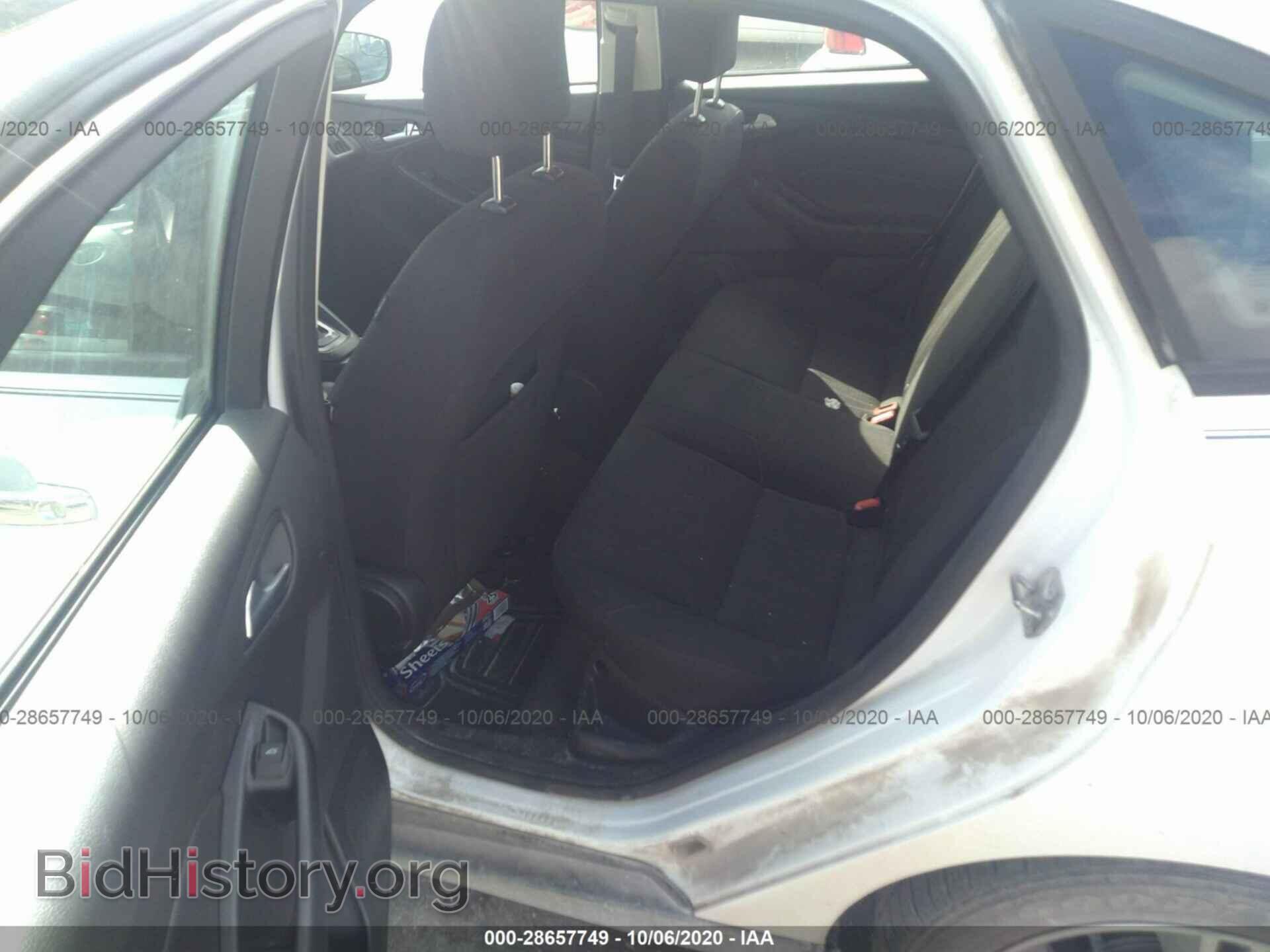2017 FORD FOCUS - VIN: 1FADP3FE8HL302122 - Photo 8
