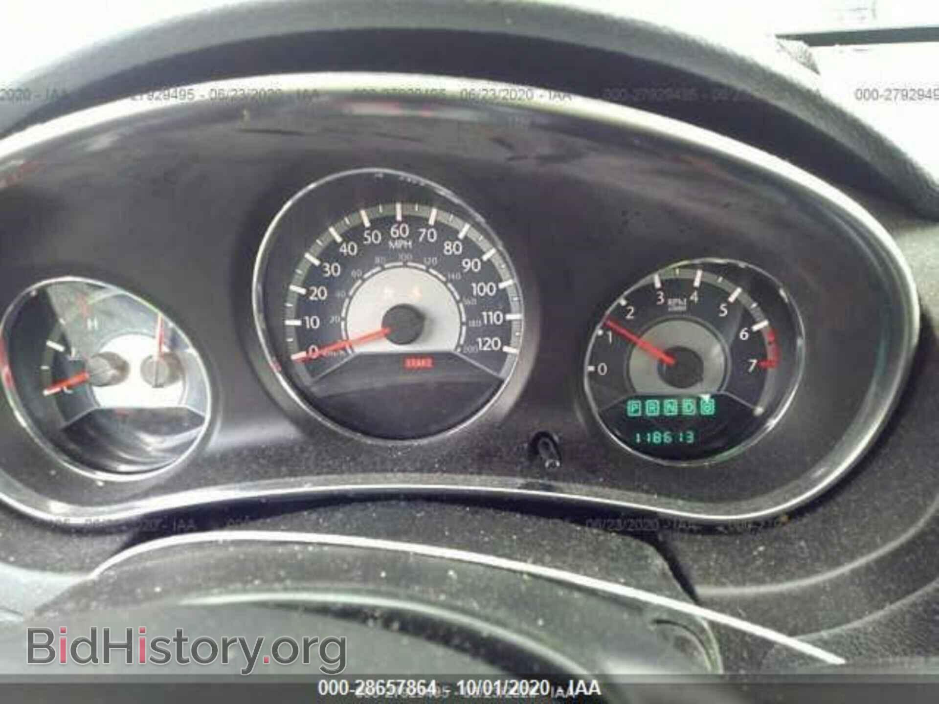 2014 CHRYSLER 200 - VIN: 1C3CCBAB6EN123378 - Фото 7