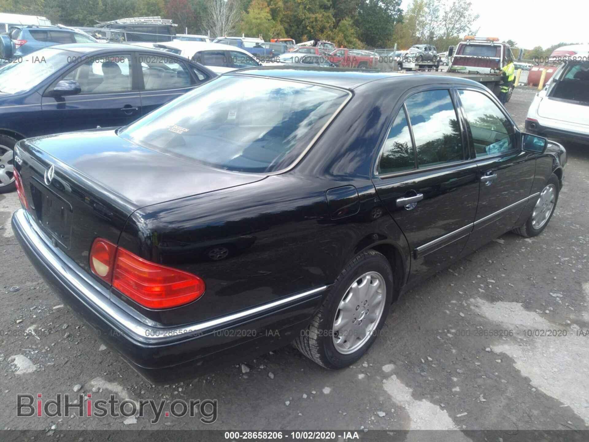 1996 MERCEDES-BENZ E - VIN: WDBJF55FXTJ006754 - Photo 4