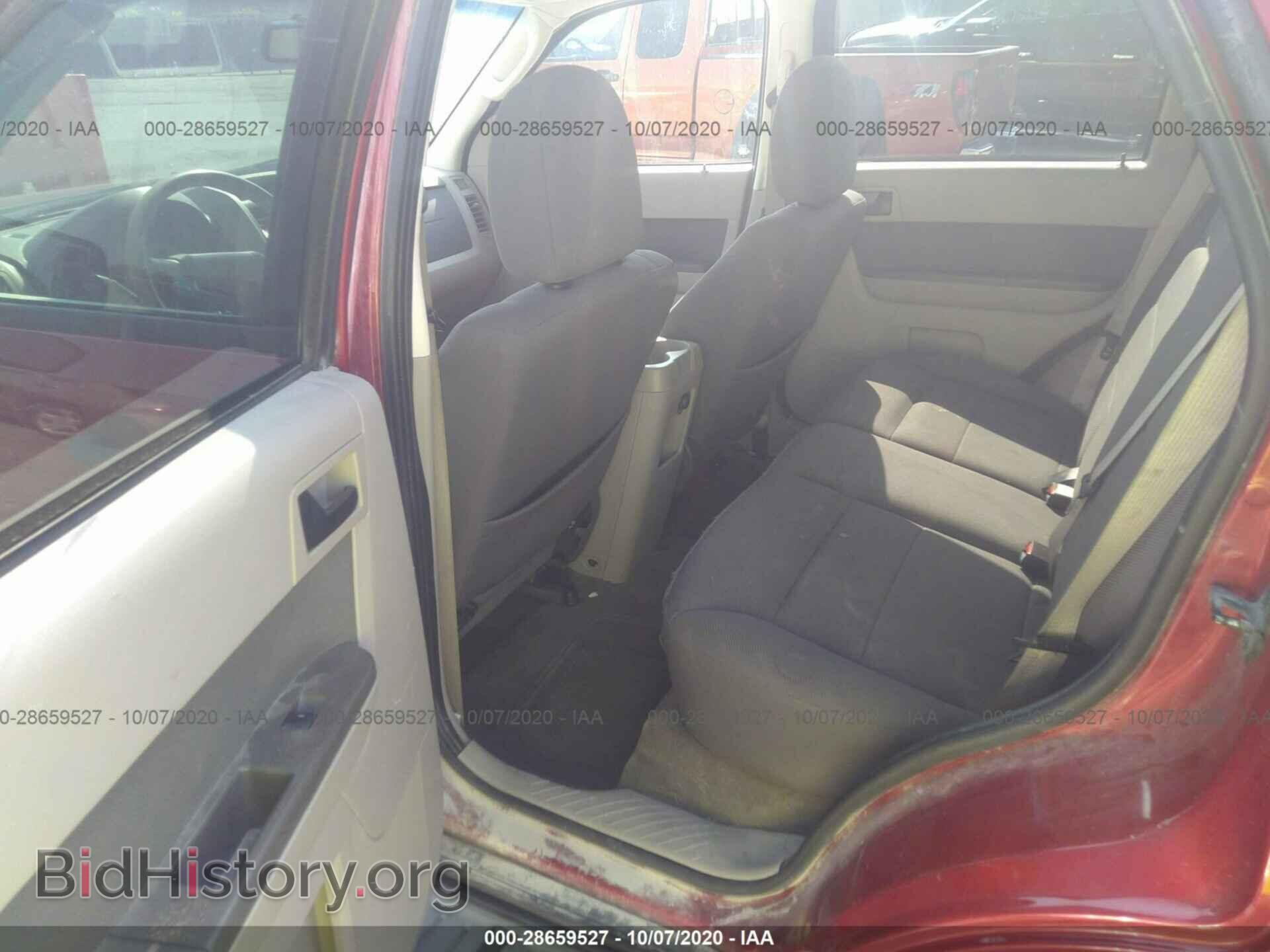 2009 FORD ESCAPE - VIN: 1FMCU03779KB28470 - Photo 8