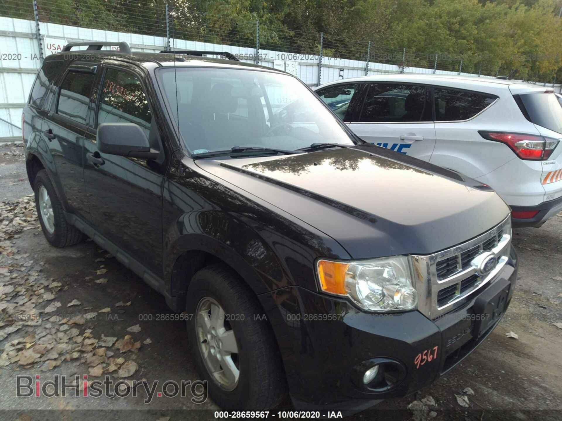 Photo 1FMCU9D73BKB15093 - FORD ESCAPE 2011