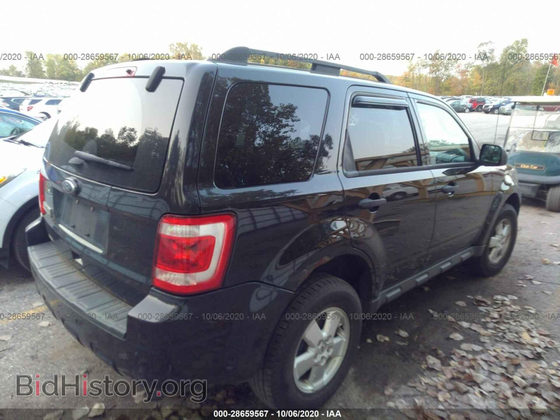 2011 FORD ESCAPE - VIN: 1FMCU9D73BKB15093 - Фото 4