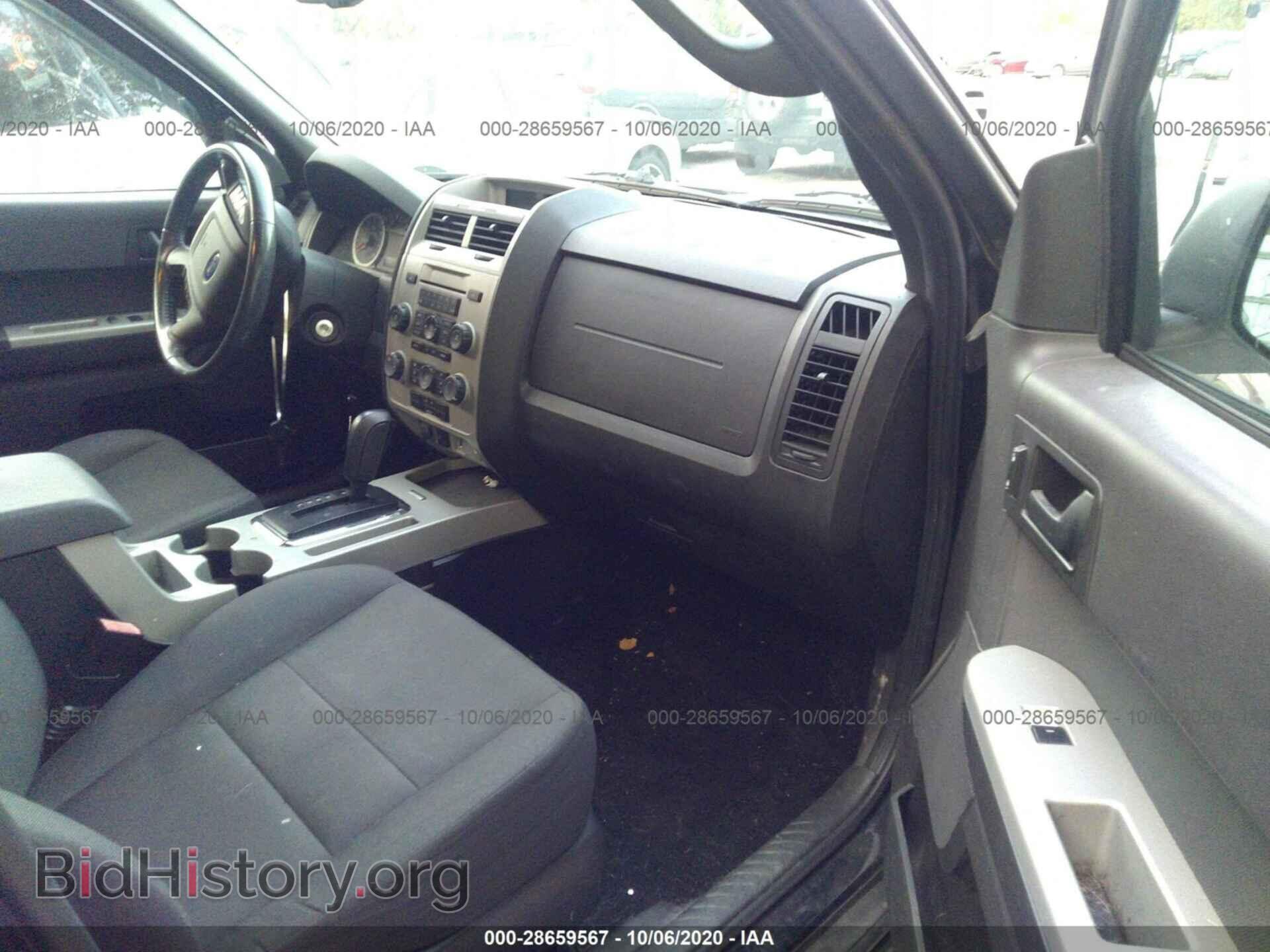 2011 FORD ESCAPE - VIN: 1FMCU9D73BKB15093 - Фото 5