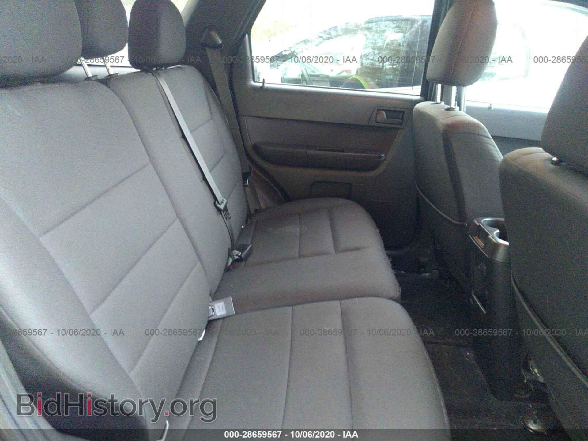 2011 FORD ESCAPE - VIN: 1FMCU9D73BKB15093 - Фото 8