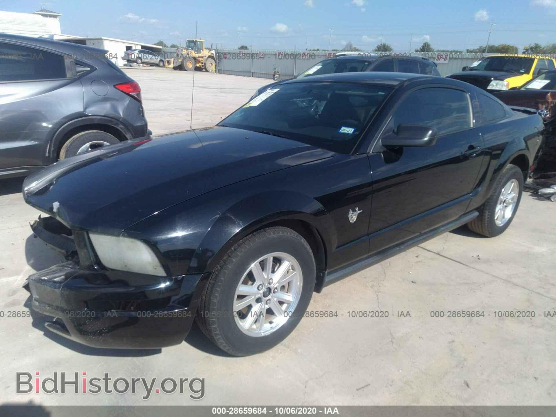 2009 FORD MUSTANG - VIN: 1ZVHT80N195117488 - Фото 2