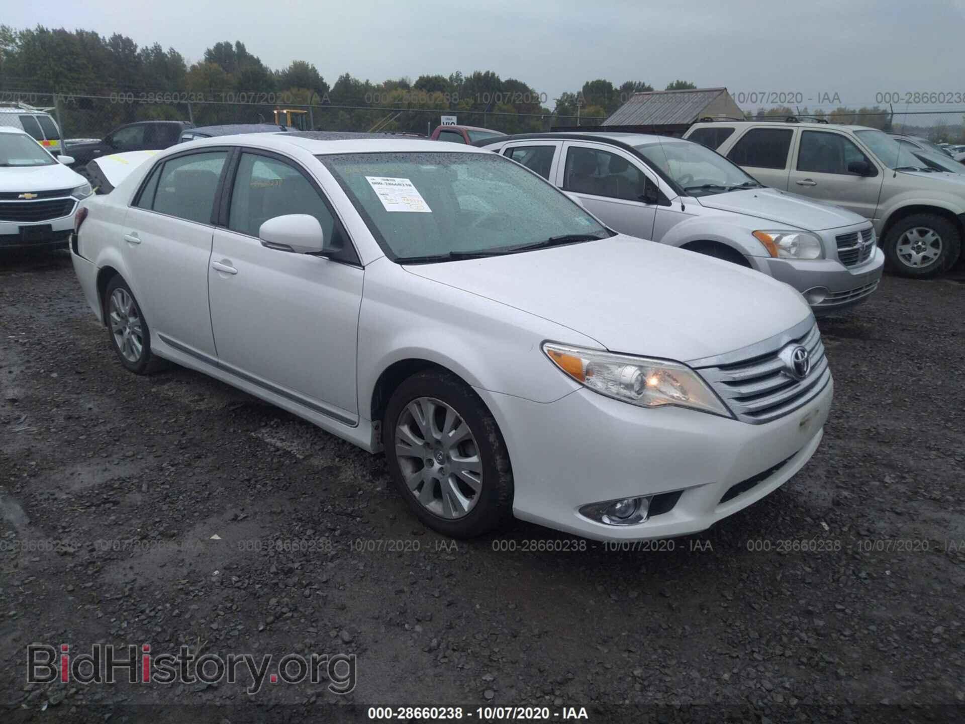 Photo 4T1BK3DB2BU419703 - TOYOTA AVALON 2011