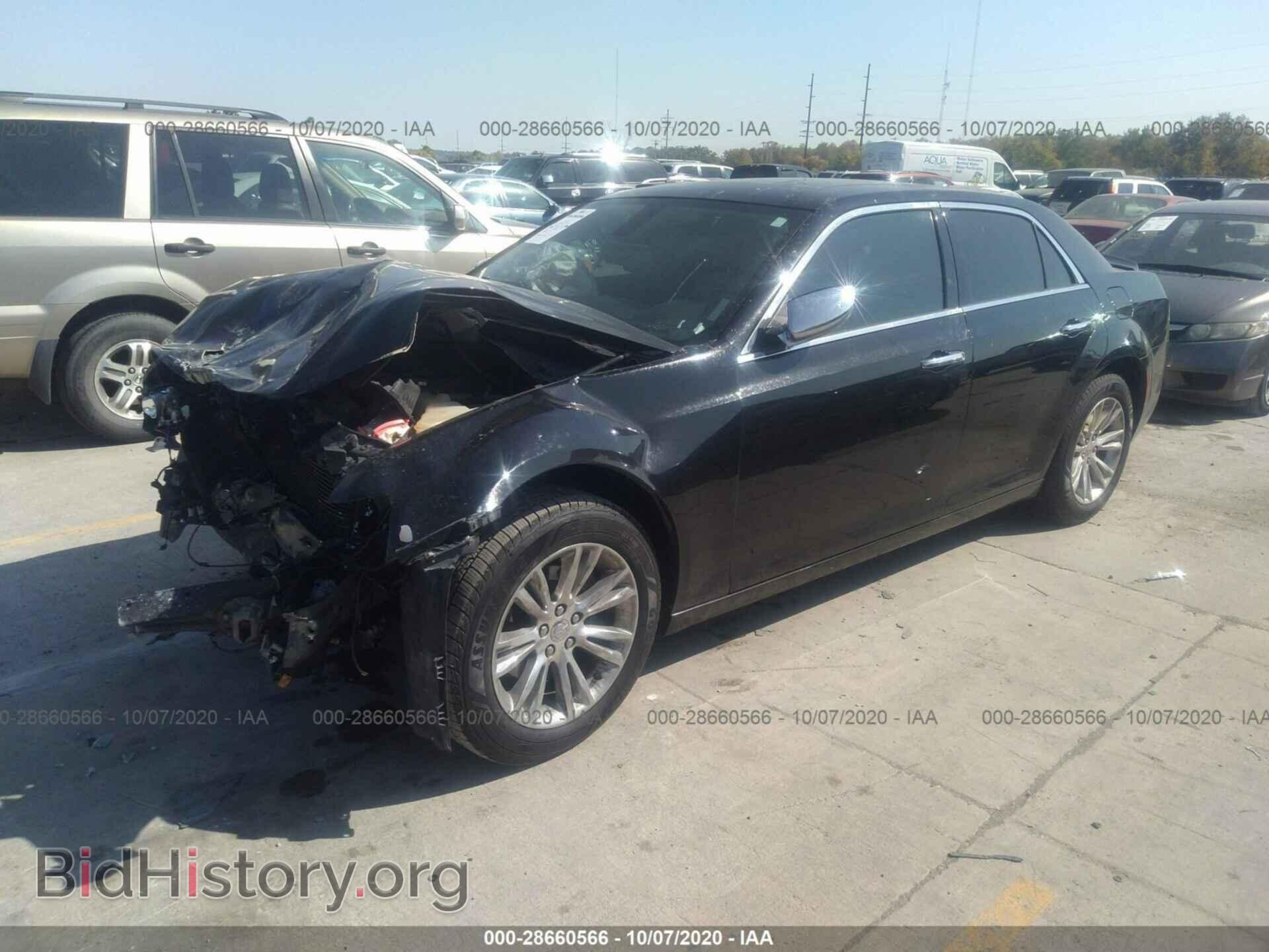 2016 CHRYSLER 300 - VIN: 2C3CCAEG3GH189995 - Фото 2