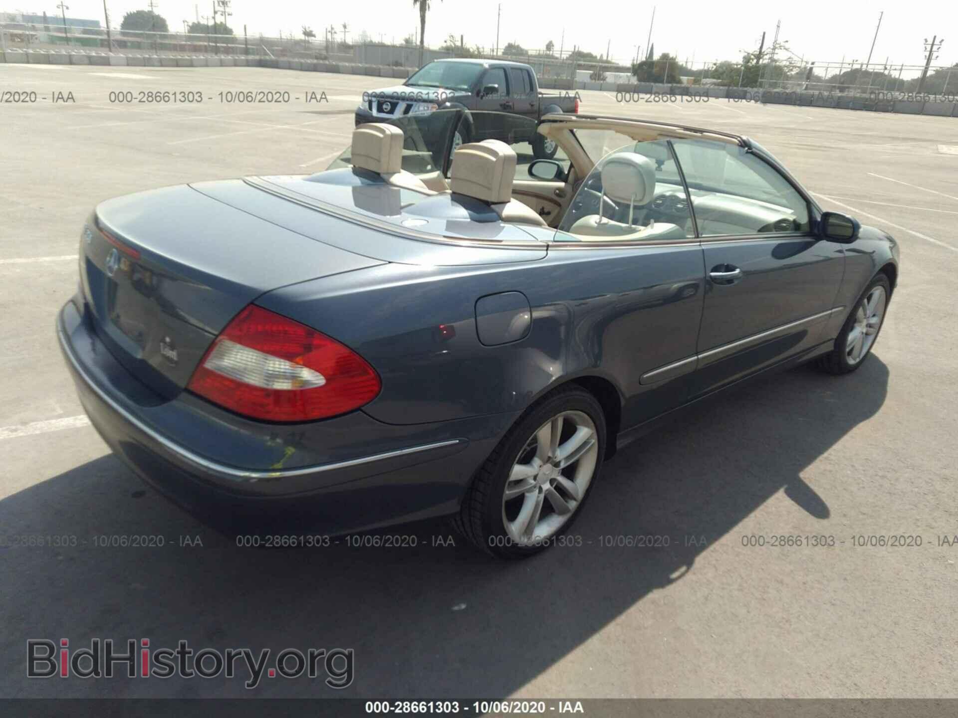 2007 MERCEDES-BENZ CLK-CLASS - VIN: WDBTK56F67F219972 - Фото 4