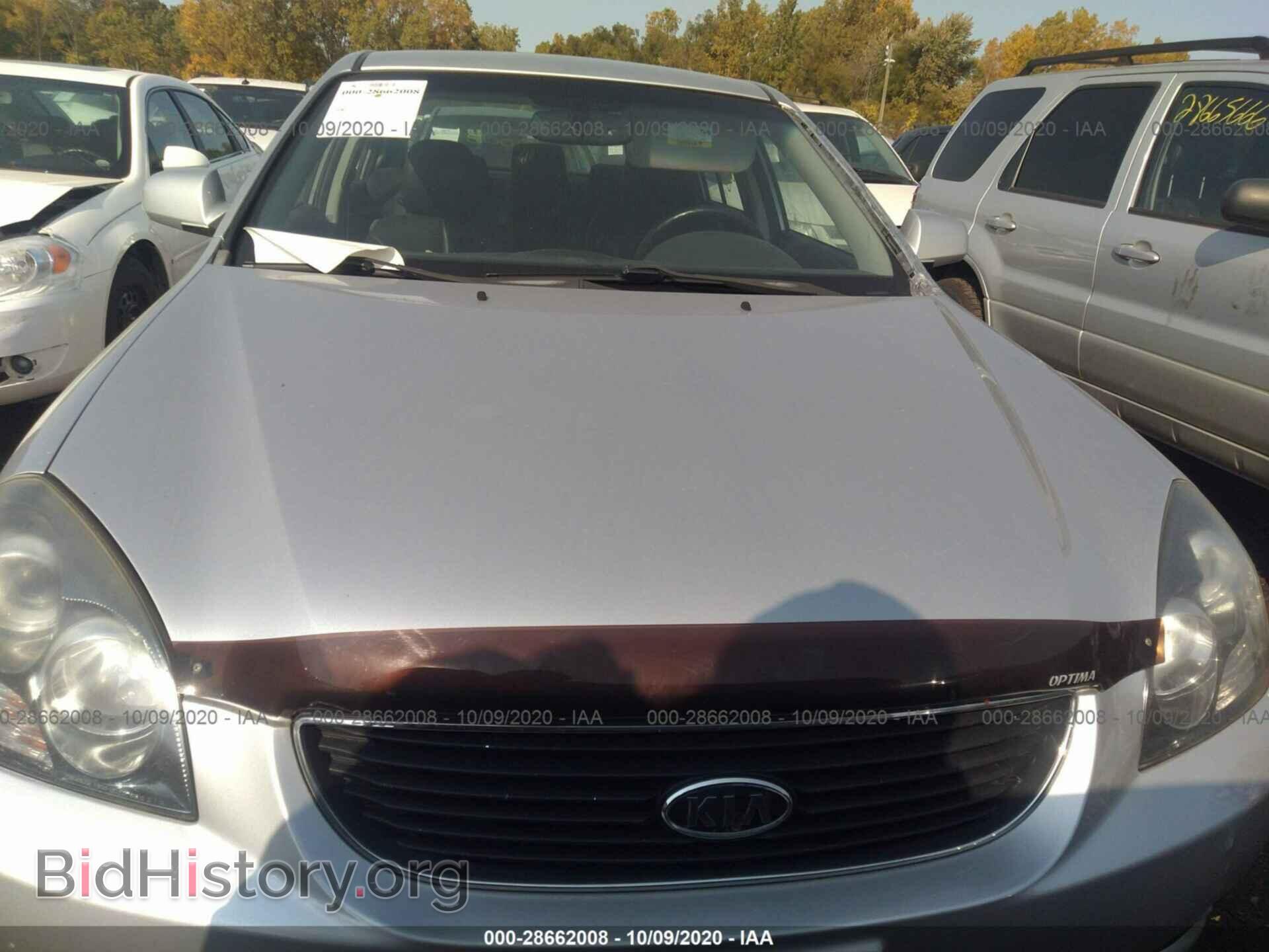 2008 KIA OPTIMA - VIN: KNAGE123685215052 - Фото 6