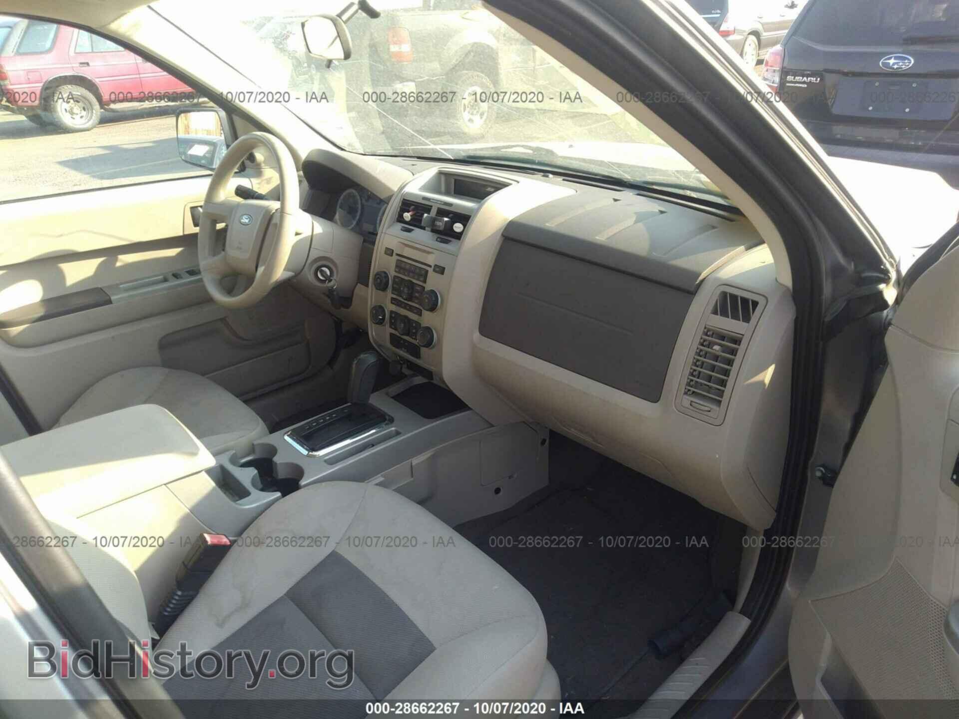 2008 FORD ESCAPE - VIN: 1FMCU93178KB58728 - Photo 5