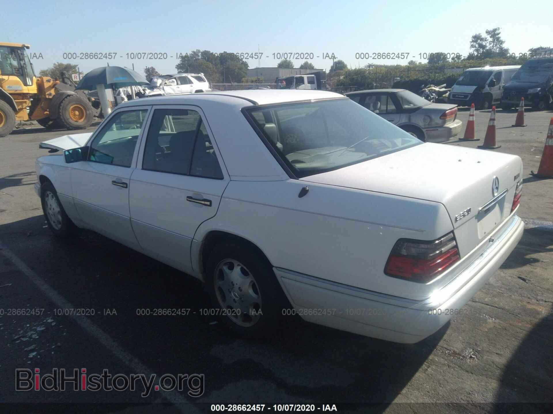 1995 MERCEDES-BENZ E - VIN: WDBEA32EXSC196364 - Фото 3