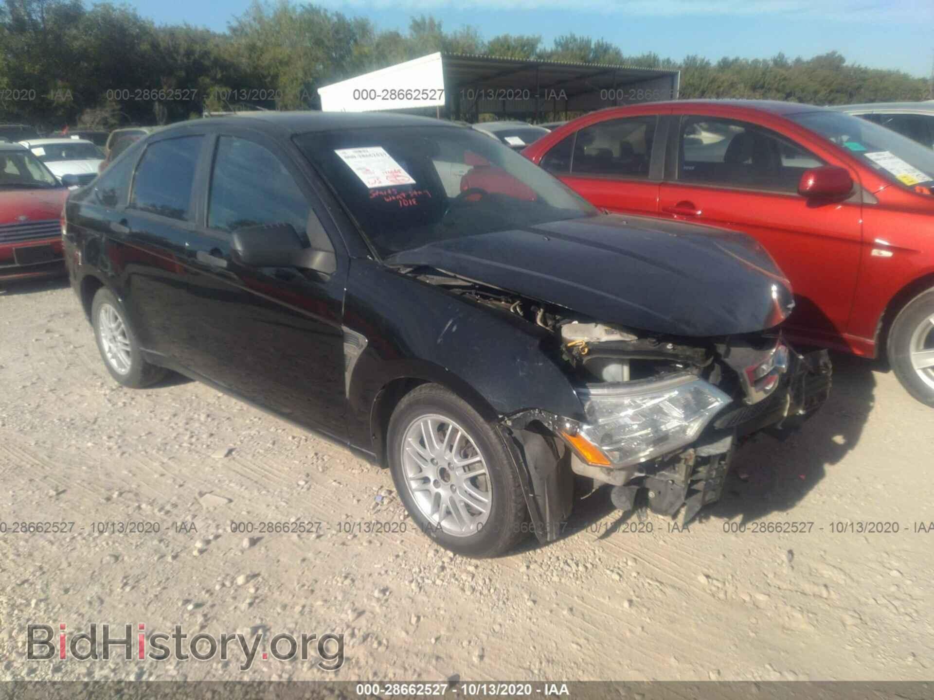 Photo 1FAHP35N38W166063 - FORD FOCUS 2008