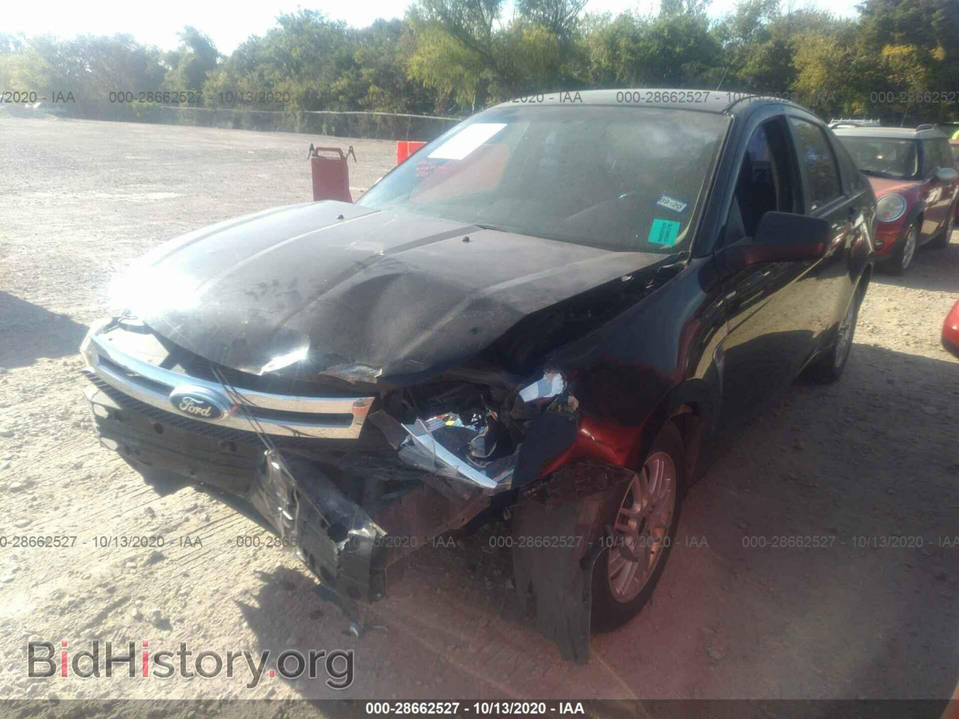 2008 FORD FOCUS - VIN: 1FAHP35N38W166063 - Фото 2