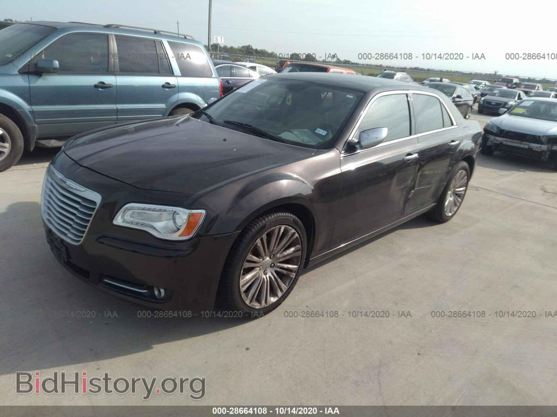 2012 CHRYSLER 300 - VIN: 2C3CCACG8CH252912 - Фото 2