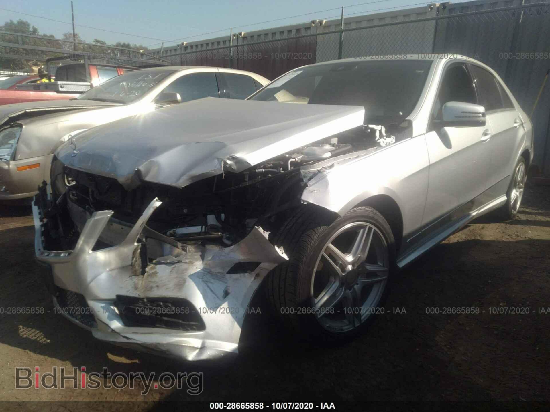 2013 MERCEDES-BENZ E-CLASS - VIN: WDDHF5KB3DA739219 - Фото 2