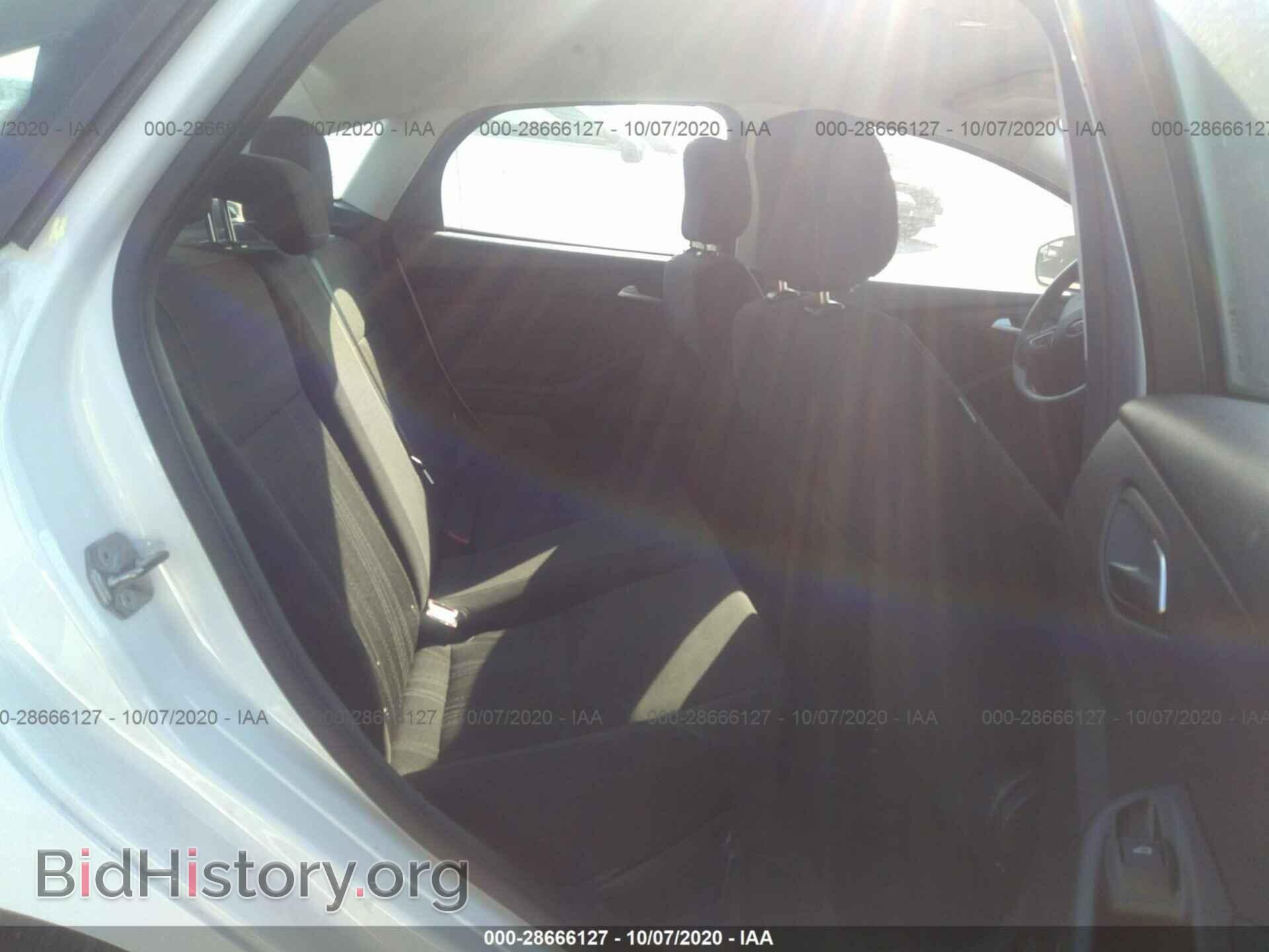 2018 FORD FOCUS - VIN: 1FADP3F2XJL315708 - Photo 8