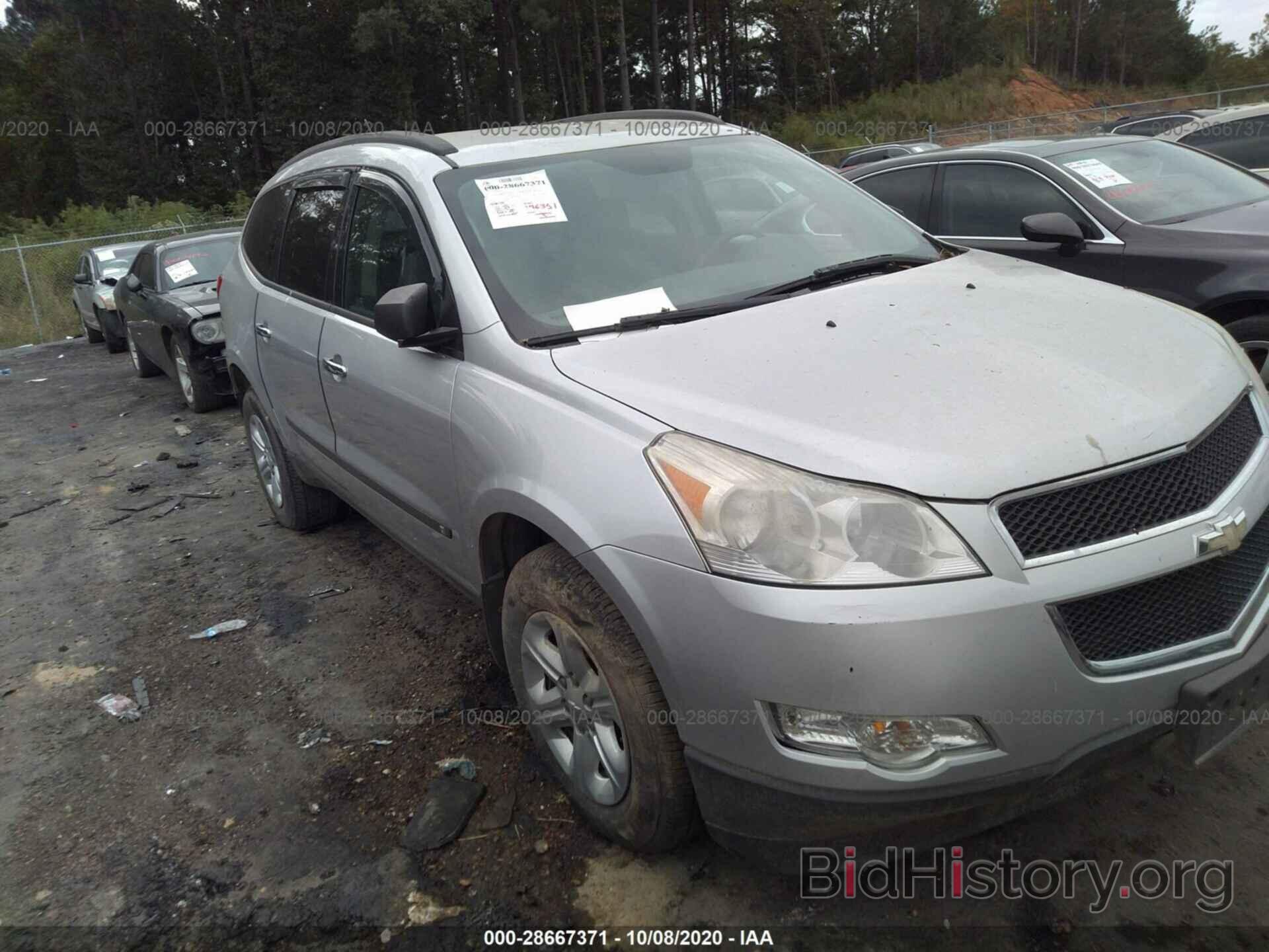 Photo 1GNLREED6AS154236 - CHEVROLET TRAVERSE 2010