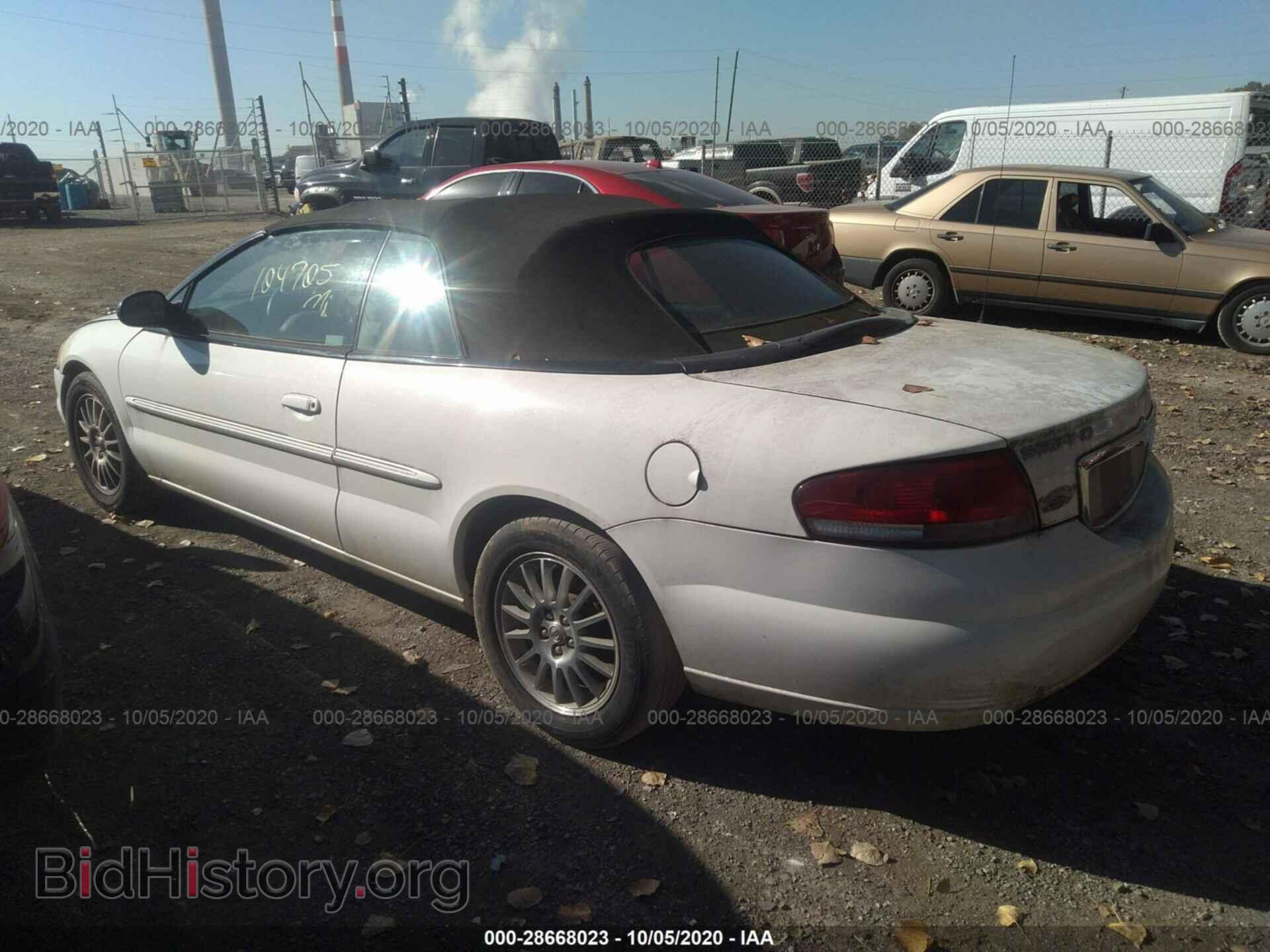 2004 CHRYSLER SEBRING - VIN: 1C3EL55R14N335296 - Фото 3