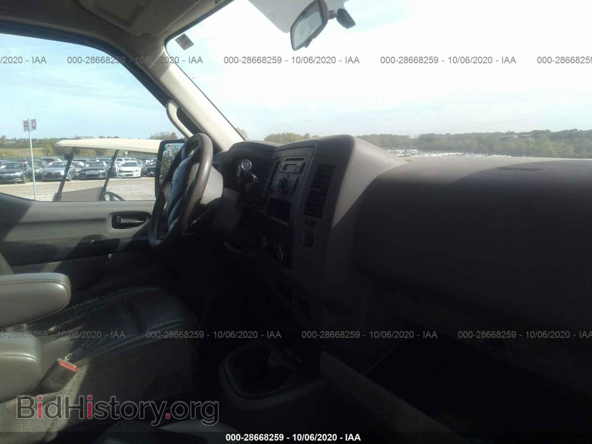 2013 NISSAN NV - VIN: 1N6BF0KM4DN100499 - Фото 5