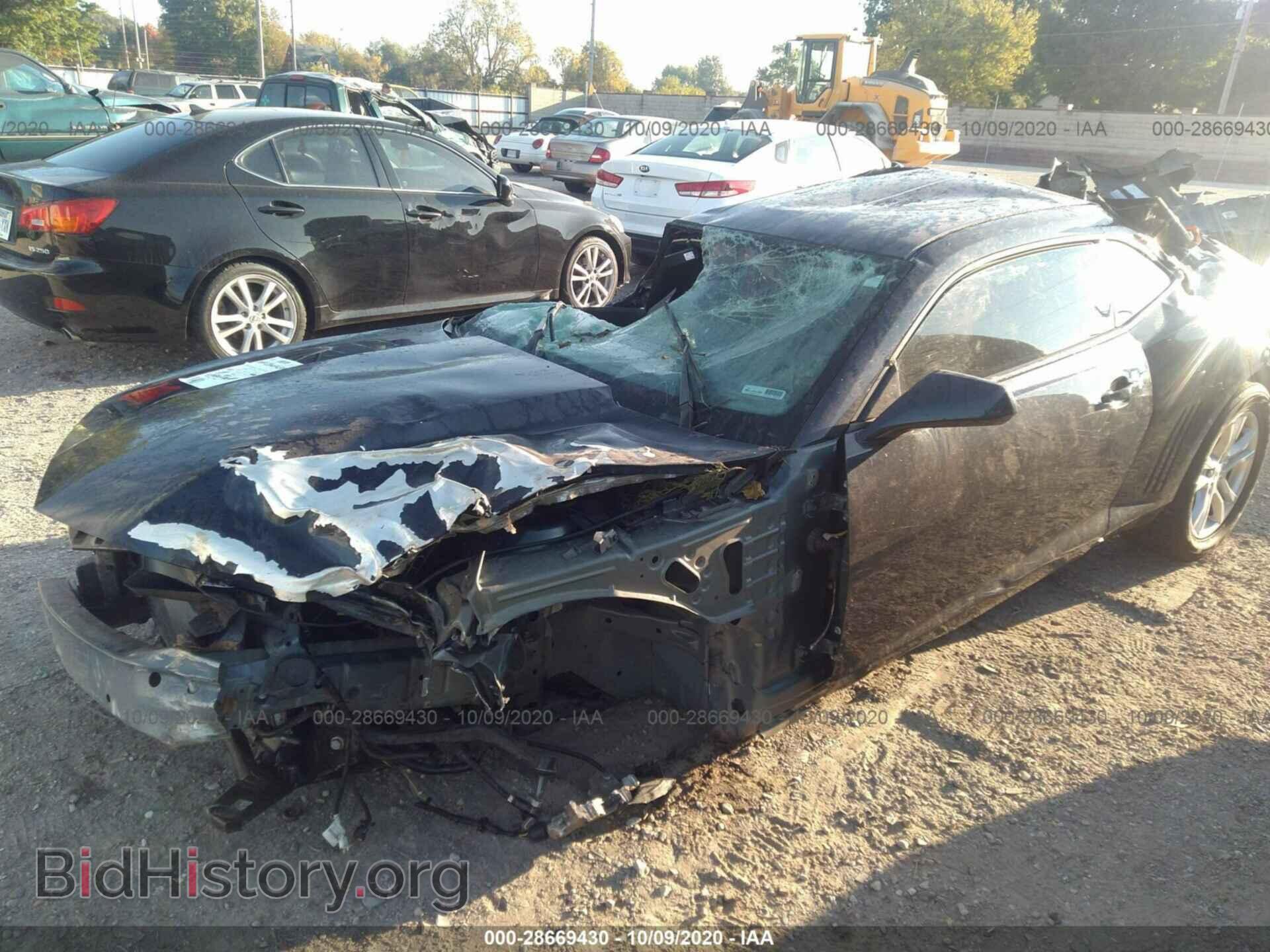 2014 CHEVROLET CAMARO - VIN: 2G1FA1E32E9279666 - Фото 2
