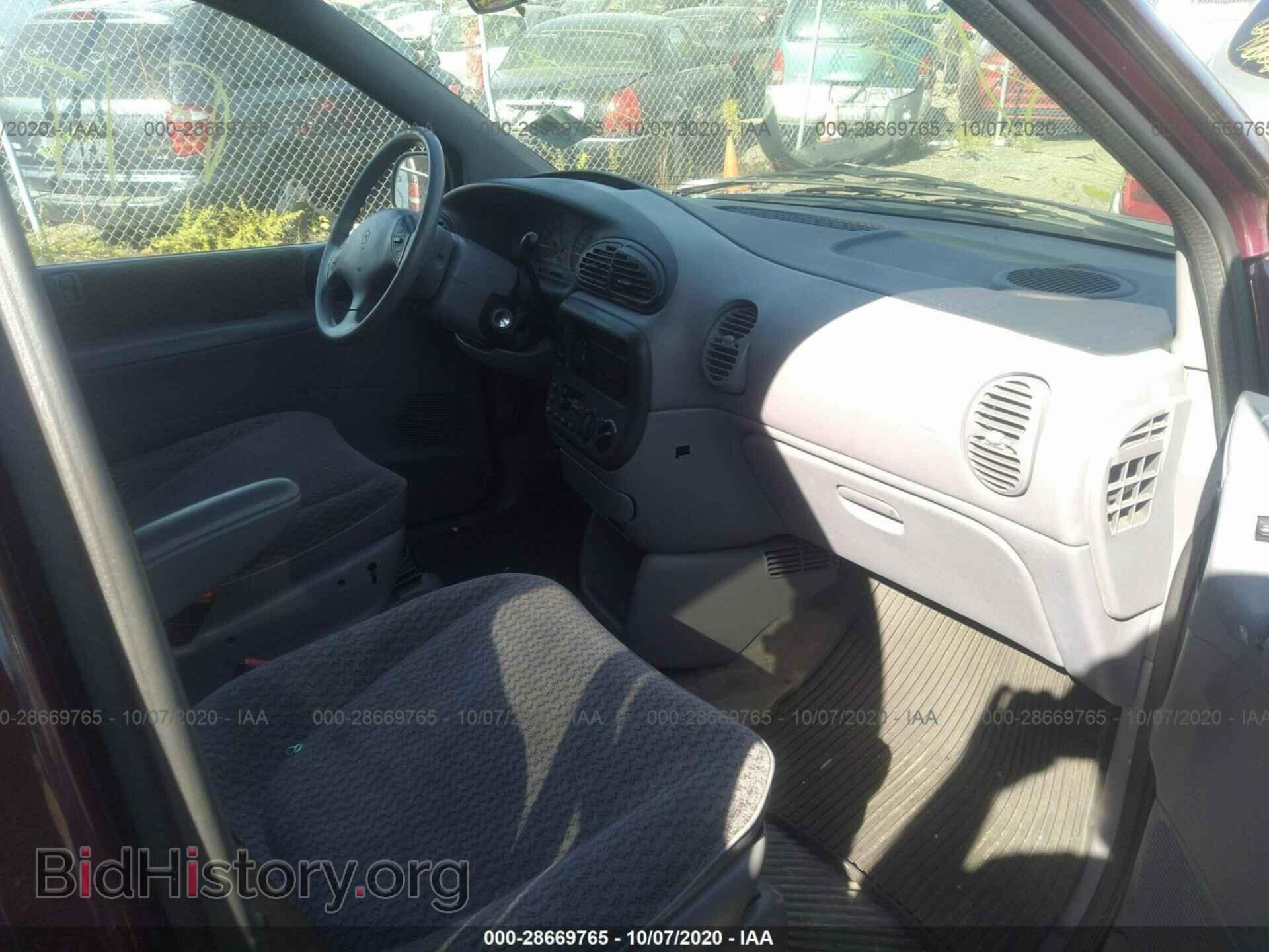 2000 CHRYSLER VOYAGER - VIN: 1C4GJ44R6YB654478 - Фото 5