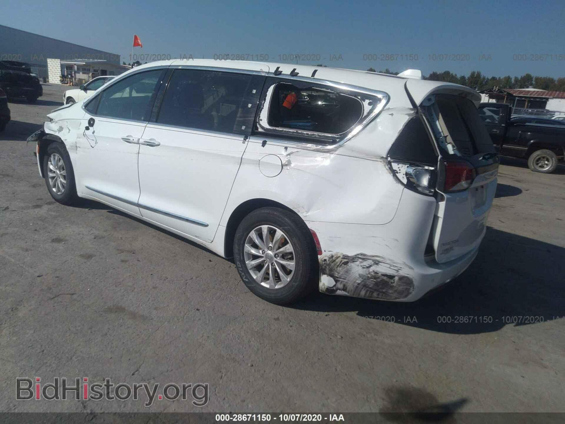 2017 CHRYSLER PACIFICA - VIN: 2C4RC1BG2HR739824 - Photo 3
