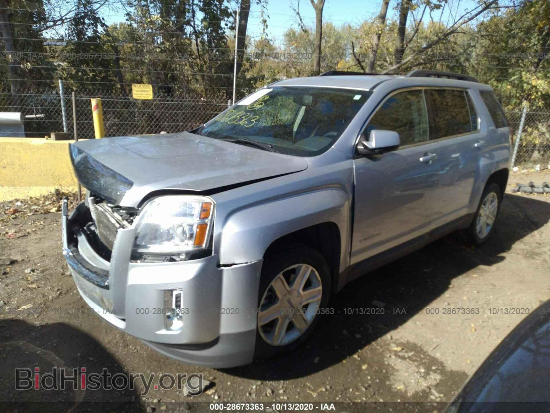 2011 GMC TERRAIN - VIN: 2CTFLTE52B6410305 - Photo 2
