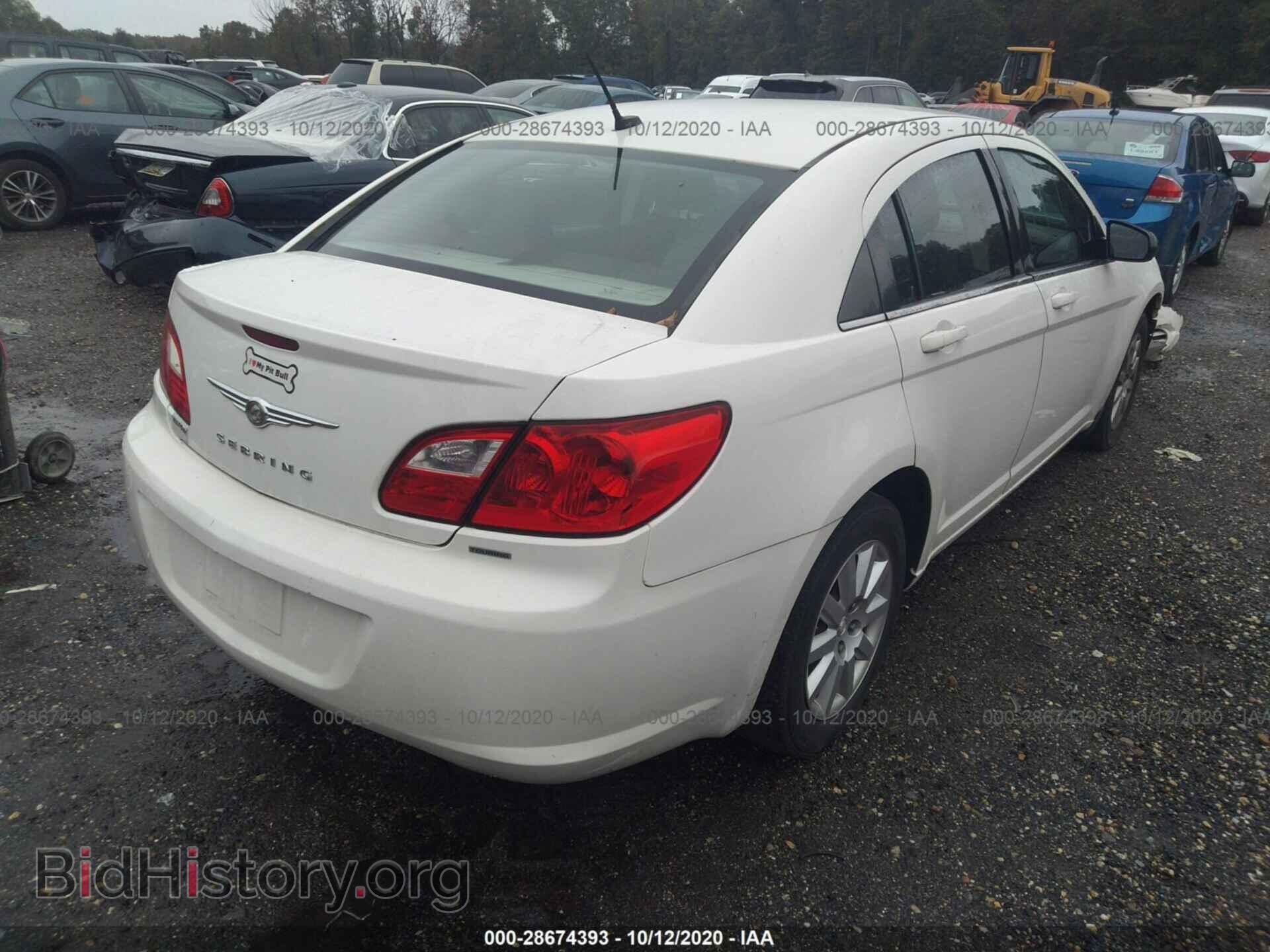 2010 CHRYSLER SEBRING - VIN: 1C3CC4FB0AN232854 - Фото 4