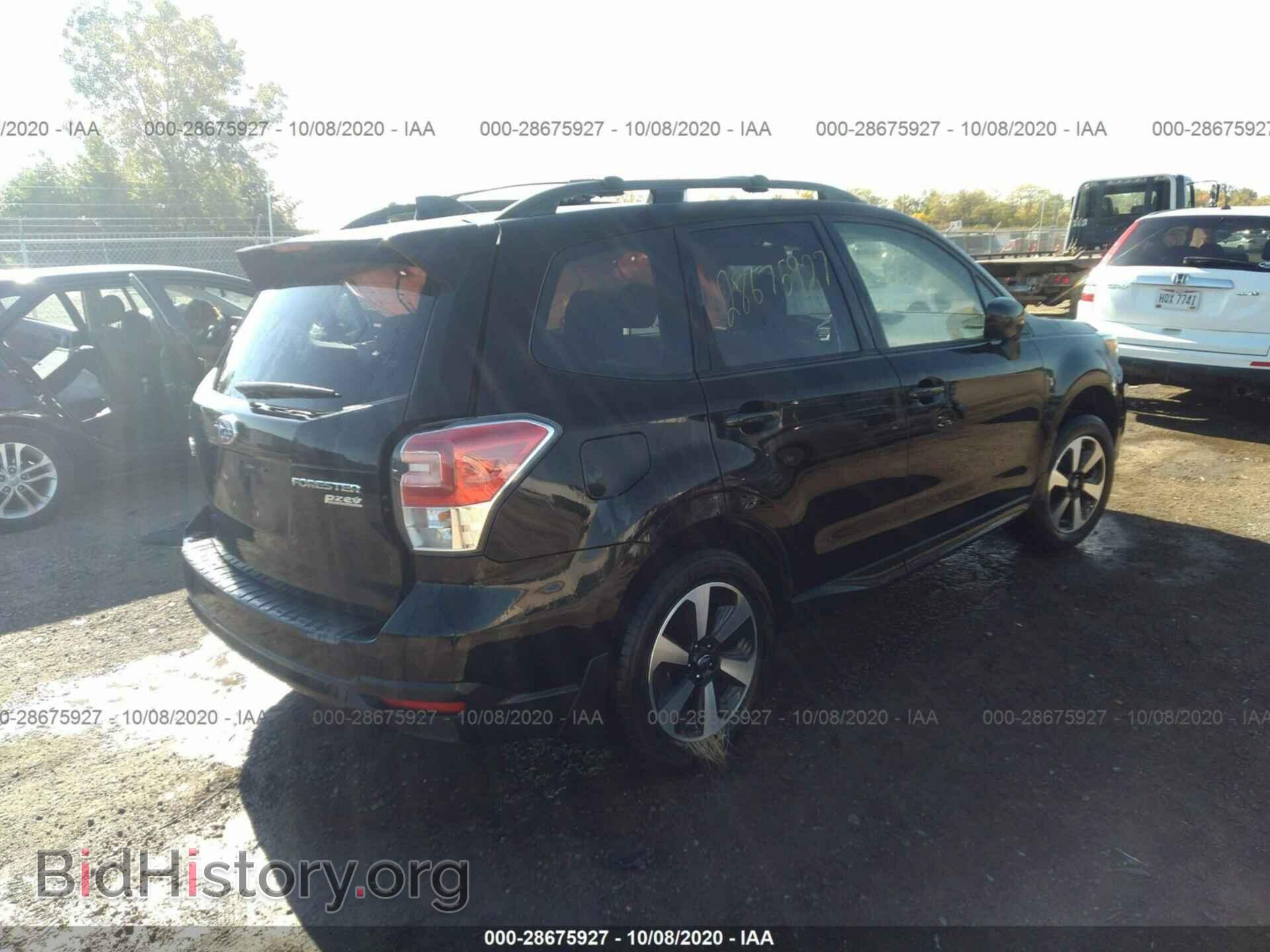 2017 SUBARU FORESTER - VIN: JF2SJAEC3HH593284 - Фото 4