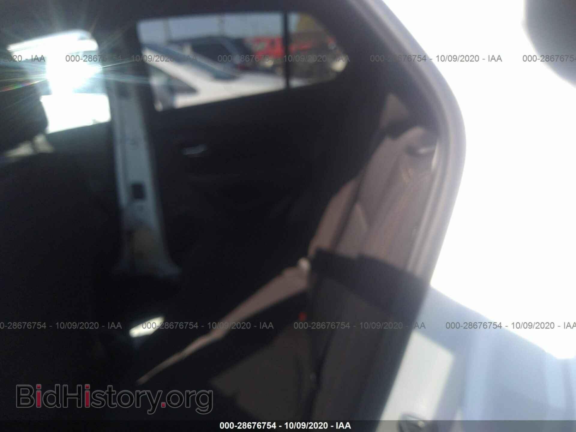 2019 CHEVROLET TRAX - VIN: 3GNCJLSB3KL325846 - Фото 8