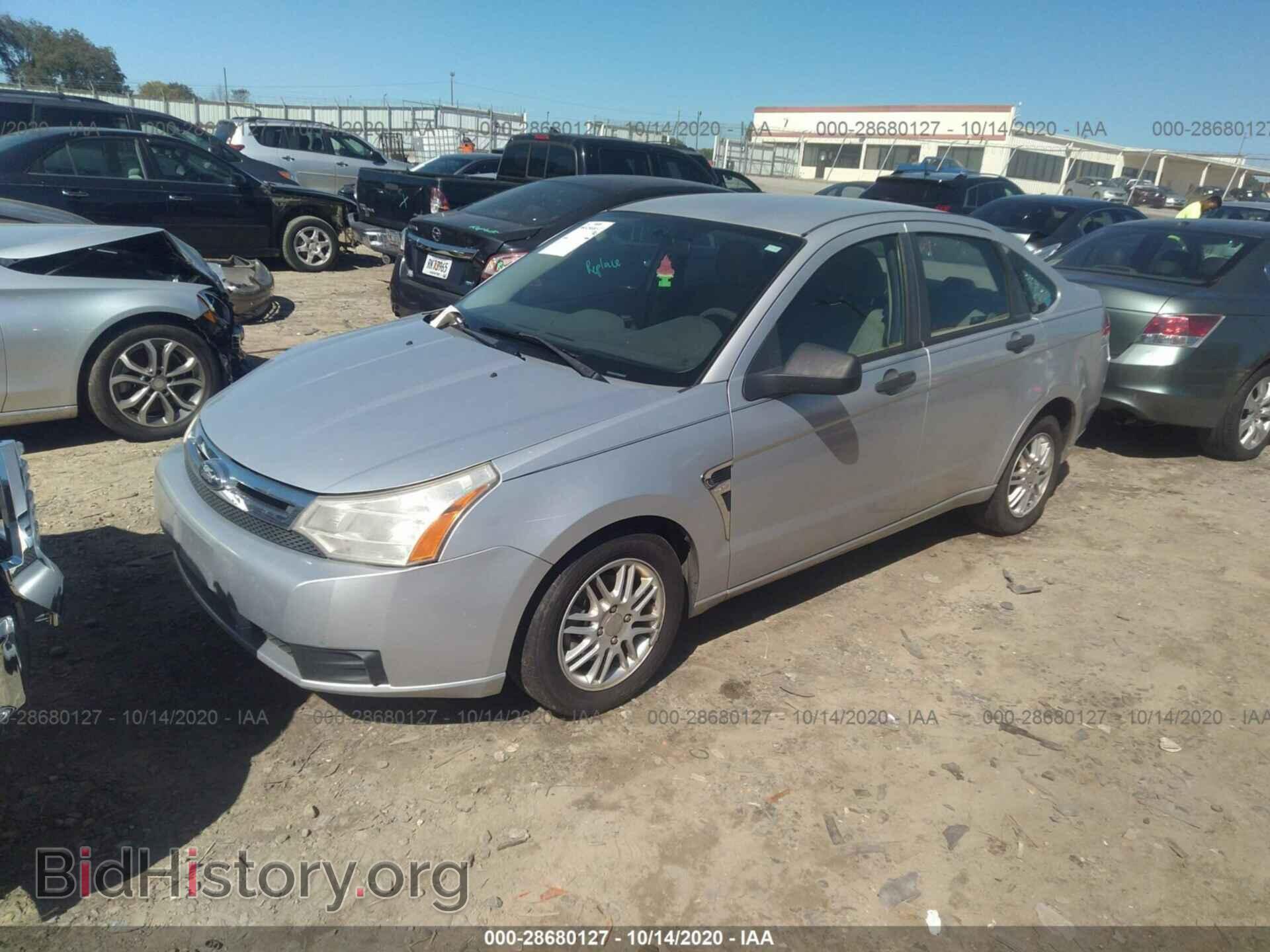 2008 FORD FOCUS - VIN: 1FAHP35NX8W235654 - Фото 2