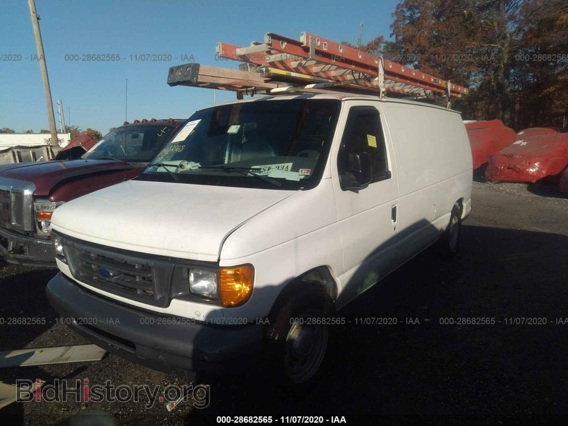 2006 FORD ECONOLINE CARGO VAN - VIN: 1FTRE14W46DA67411 - Фото 2