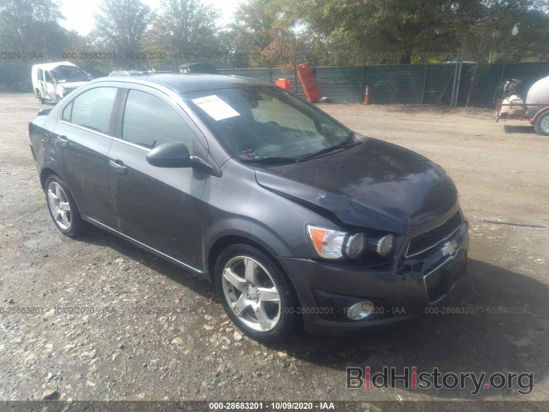 Photo 1G1JE5SH7D4106667 - CHEVROLET SONIC 2013