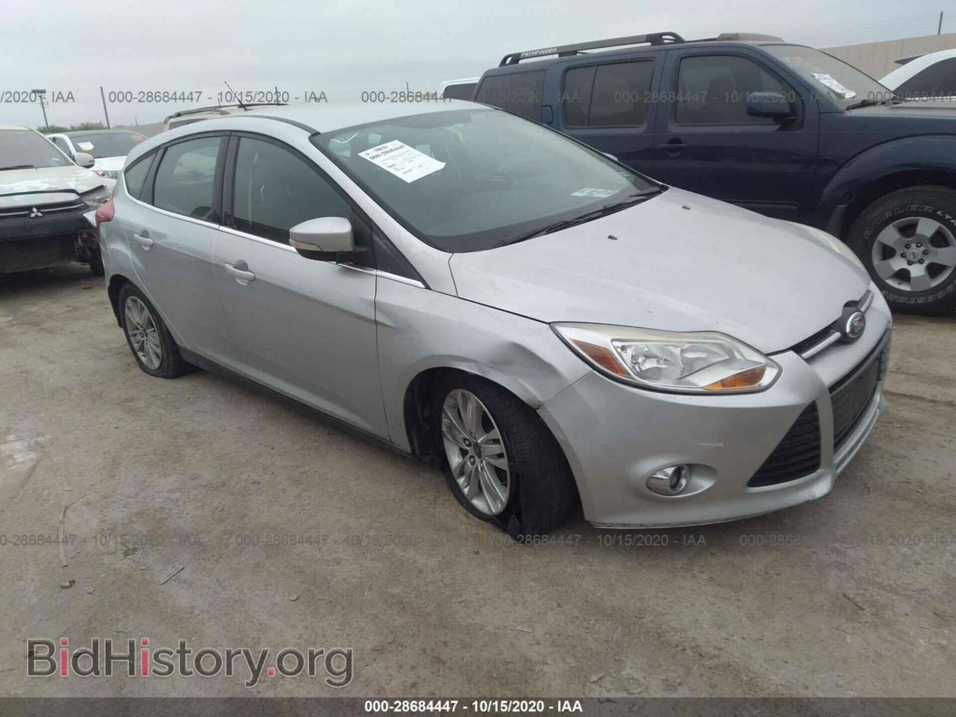 Фотография 1FAHP3M21CL372449 - FORD FOCUS 2012