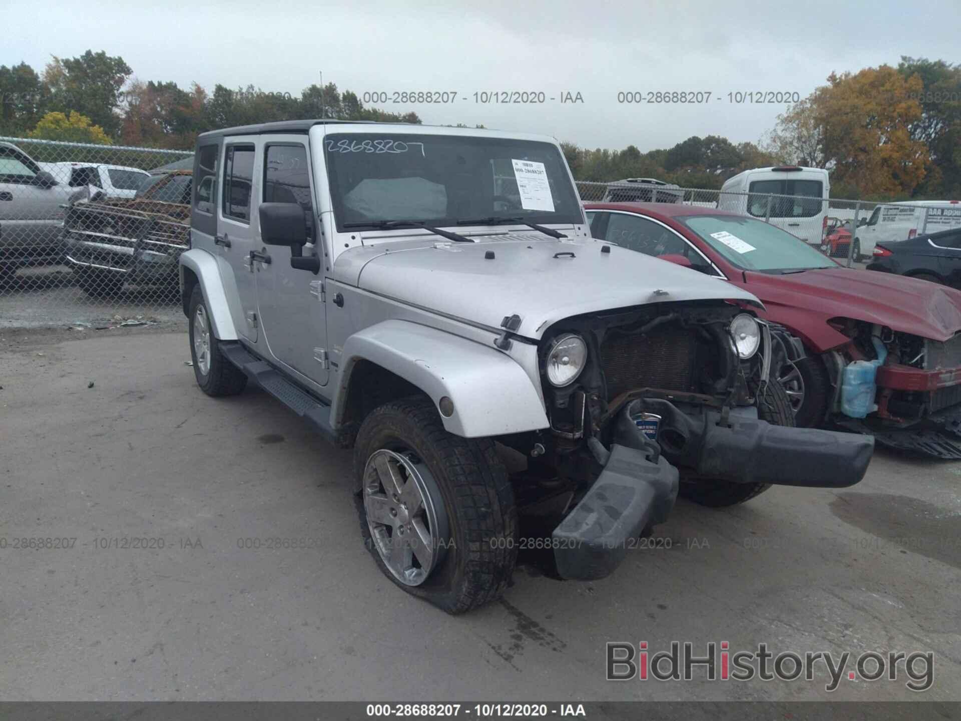 Photo 1J4GA59168L634860 - JEEP WRANGLER 2008