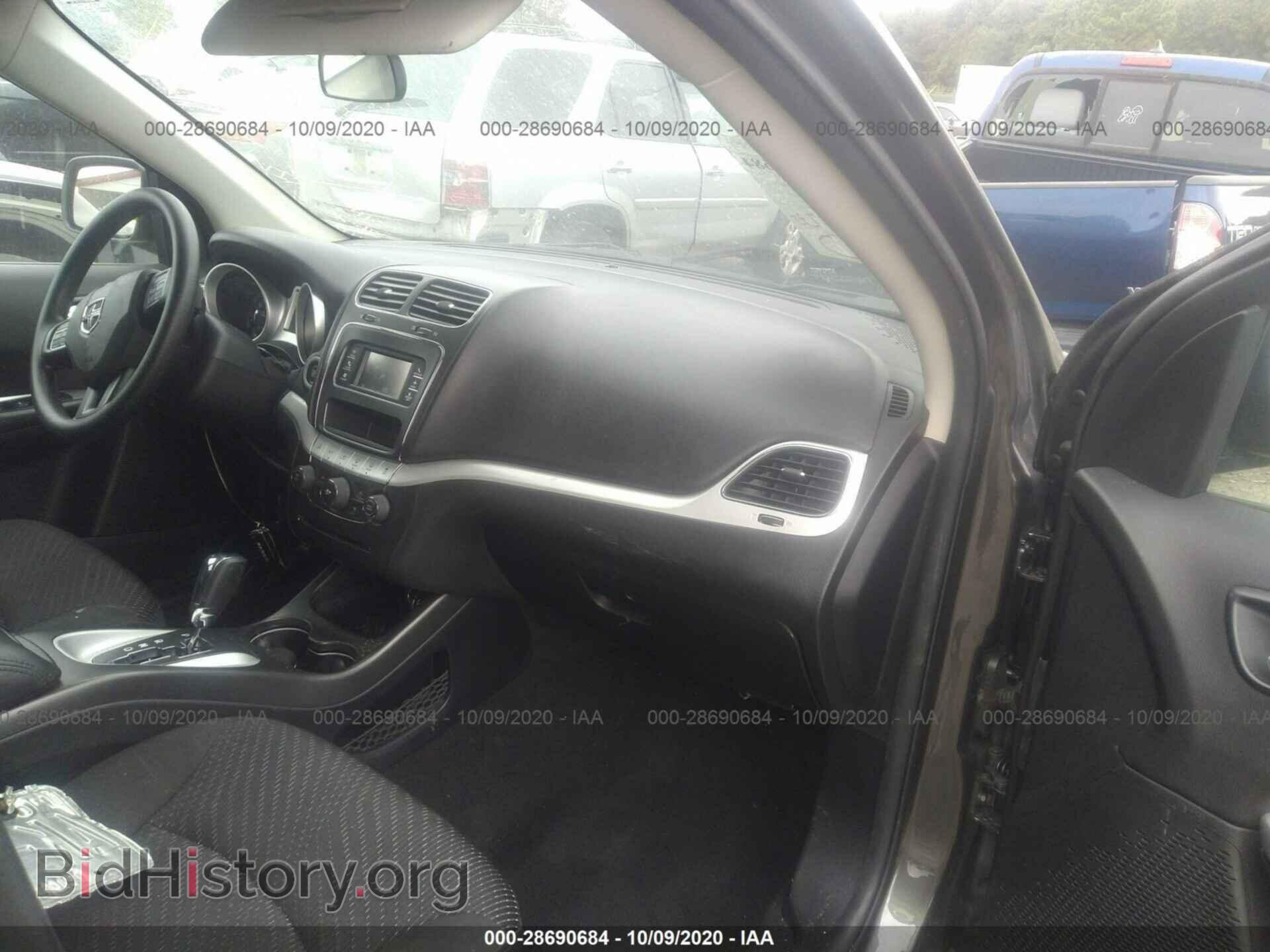 2018 DODGE JOURNEY - VIN: 3C4PDCAB5JT319449 - Фото 5