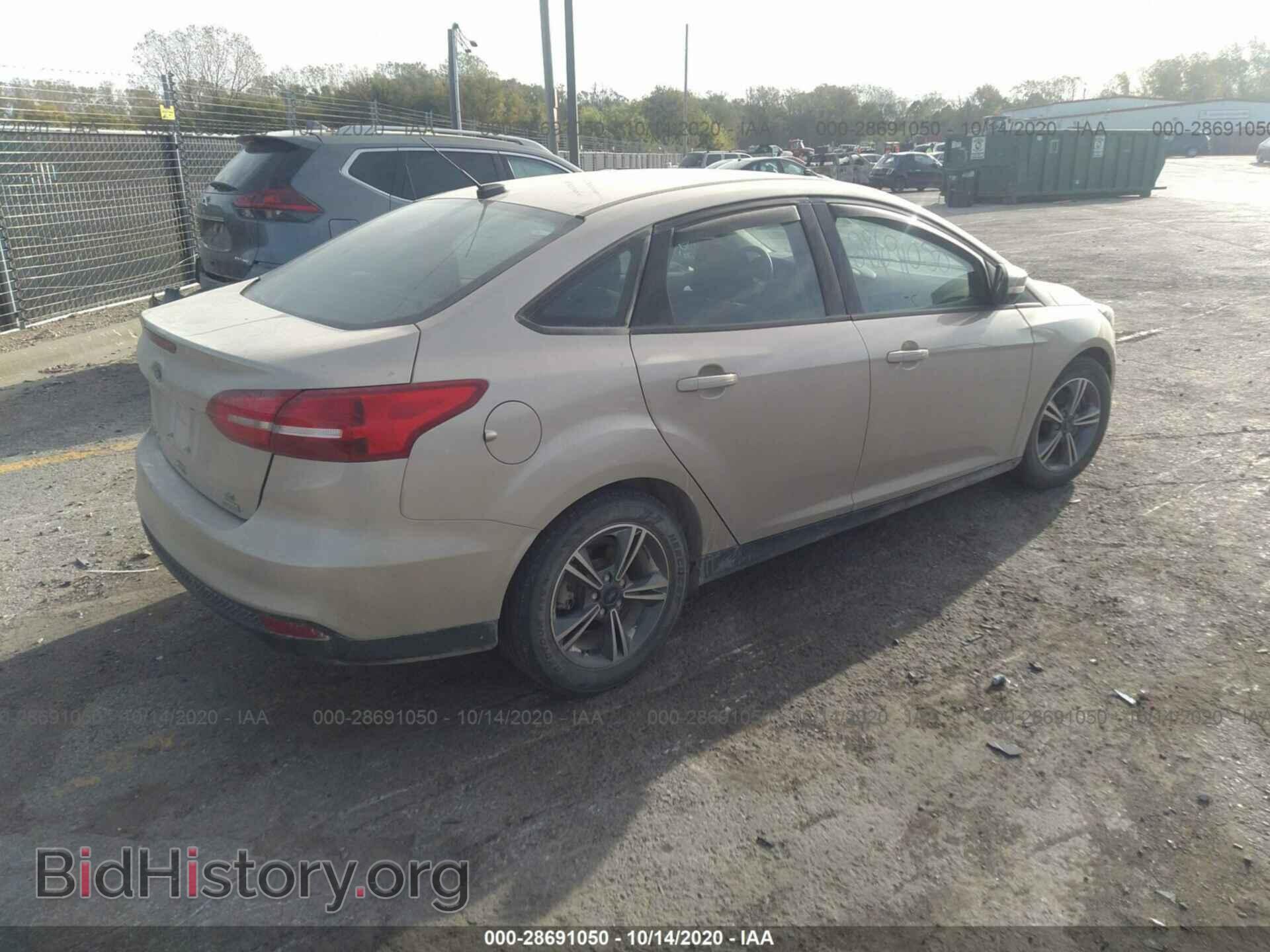 2017 FORD FOCUS - VIN: 1FADP3FE2HL245030 - Photo 4