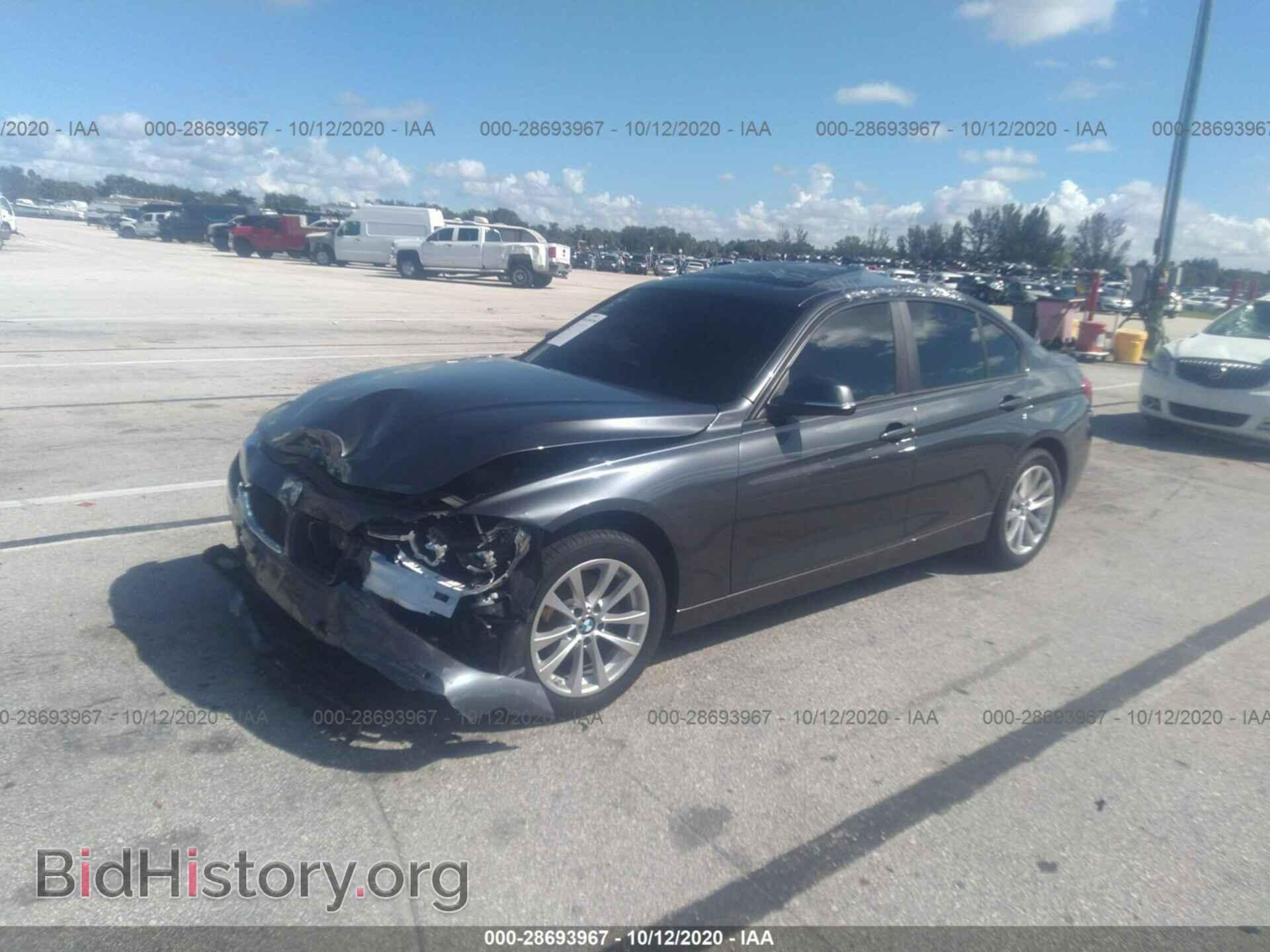2017 BMW 3 SERIES - VIN: WBA8A9C53HK619927 - Фото 2