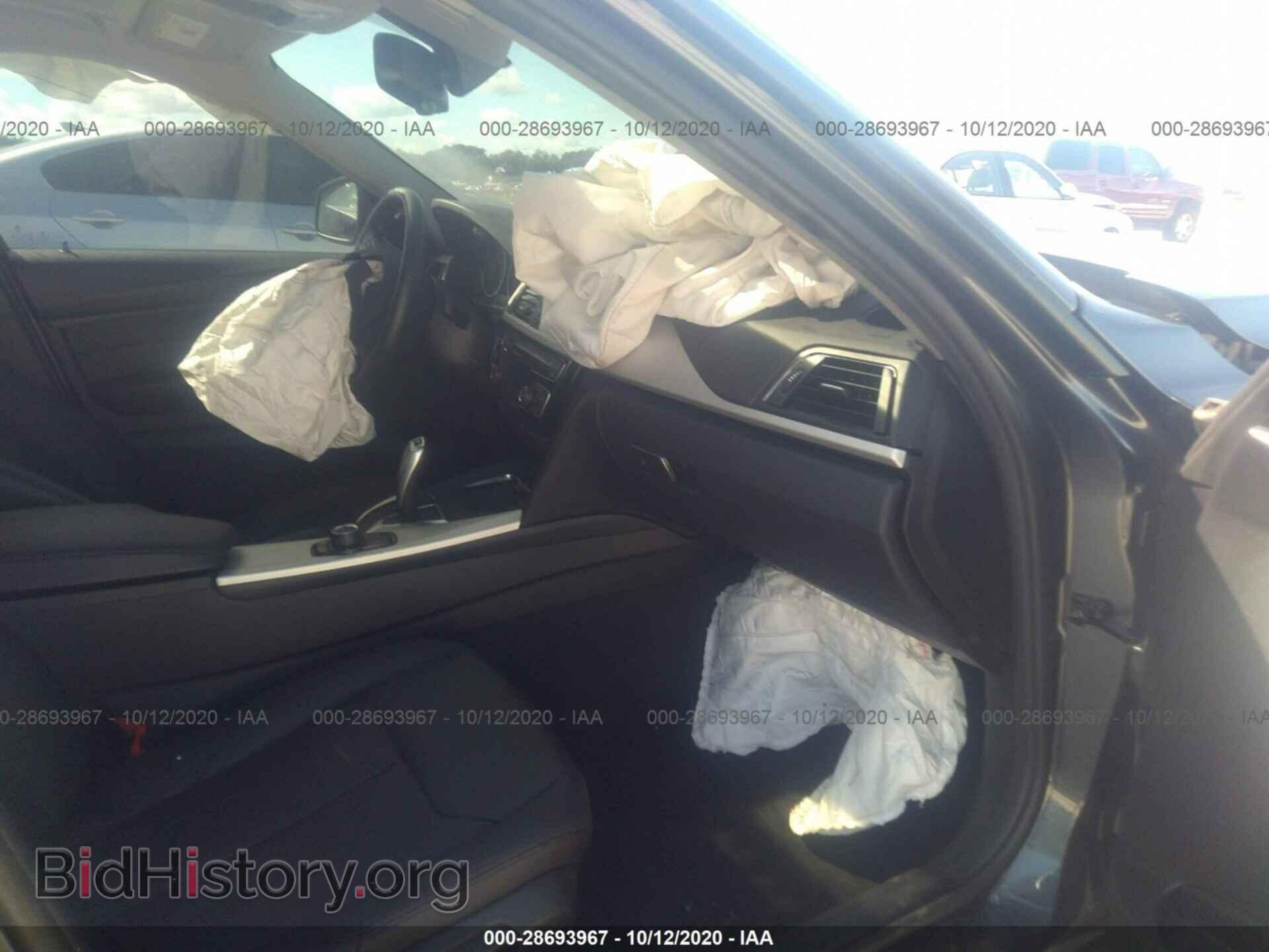 2017 BMW 3 SERIES - VIN: WBA8A9C53HK619927 - Фото 5