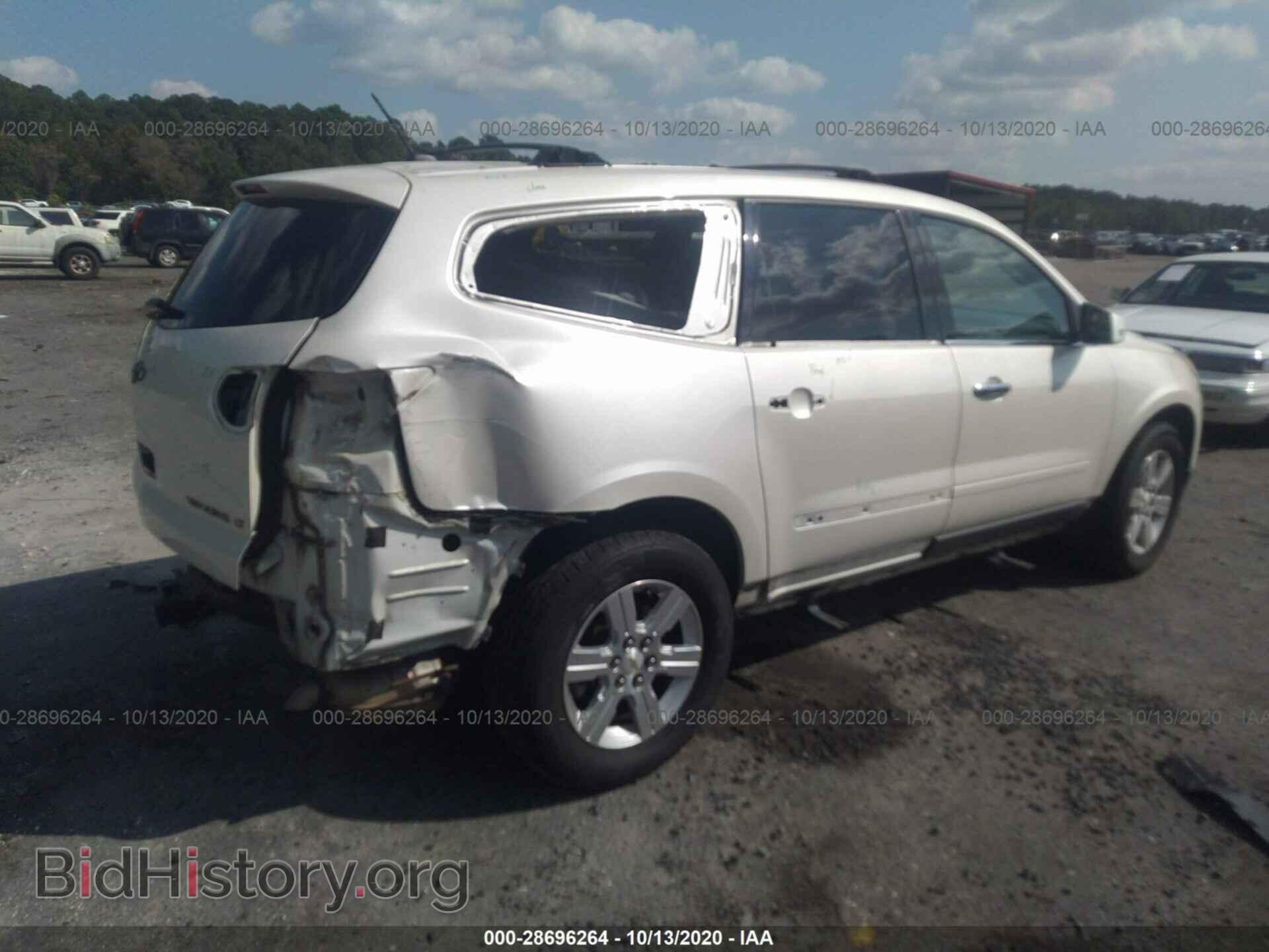 2012 CHEVROLET TRAVERSE - VIN: 1GNKRJED6CJ124828 - Фото 4