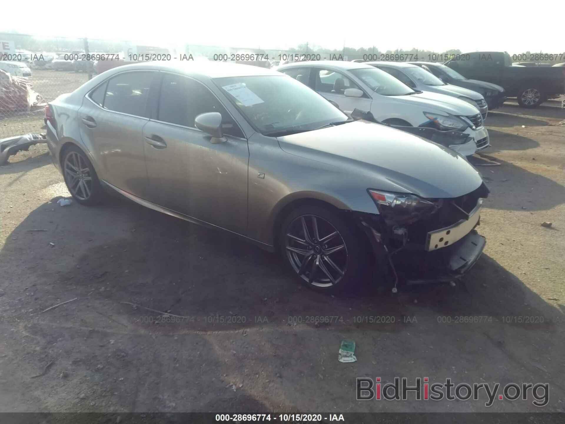 Photo JTHBA1D2XG5008805 - LEXUS IS 200T 2016