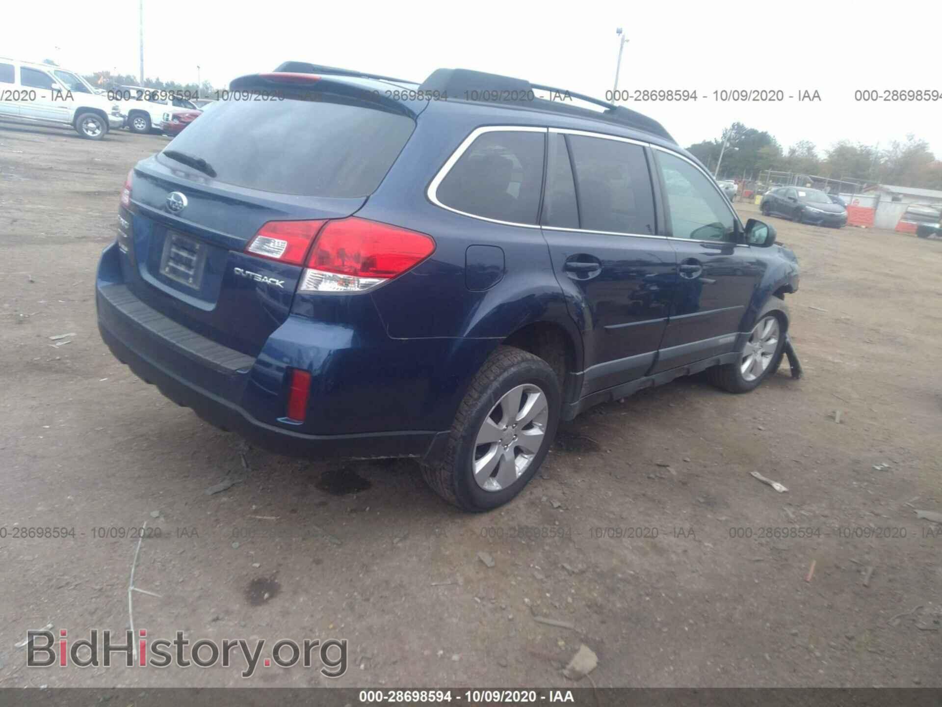 2011 SUBARU OUTBACK - VIN: 4S4BRCBC4B3417268 - Photo 4